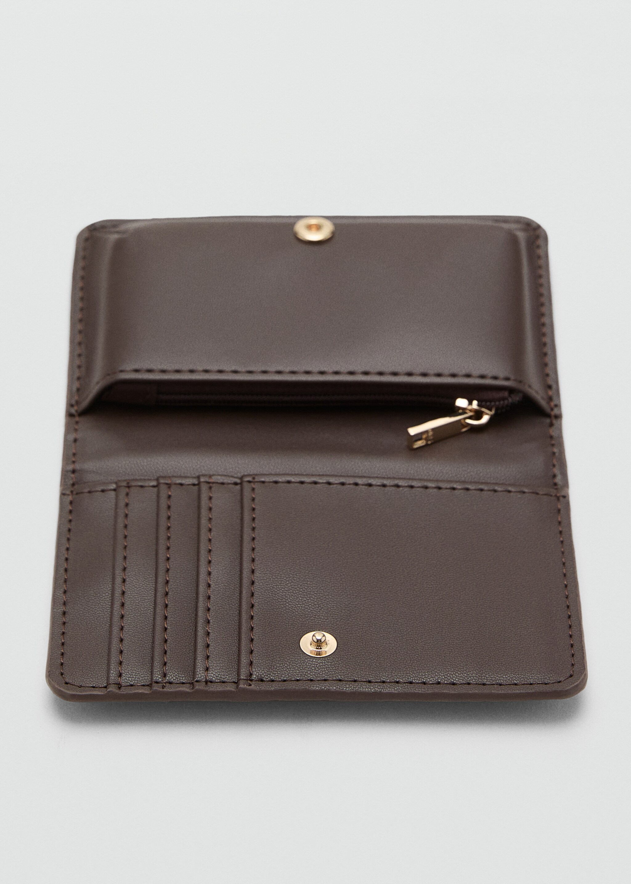 Small crocodile wallet - Details of the article 1, Chocolate. Ref: 17047130-00.
