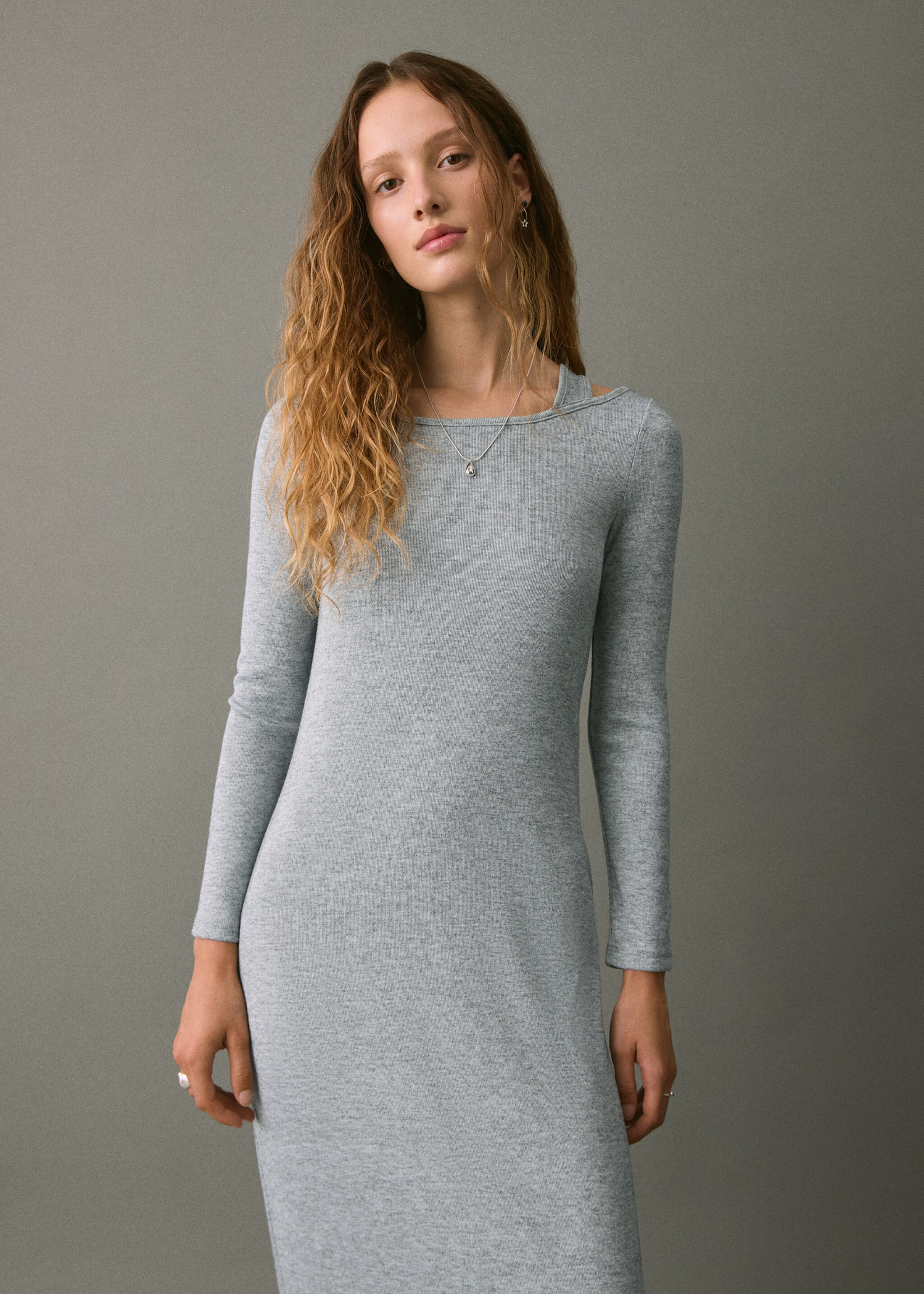 Long dress with cut-out - Medium plane, Medium Heather Grey. Ref: 17047761-00.