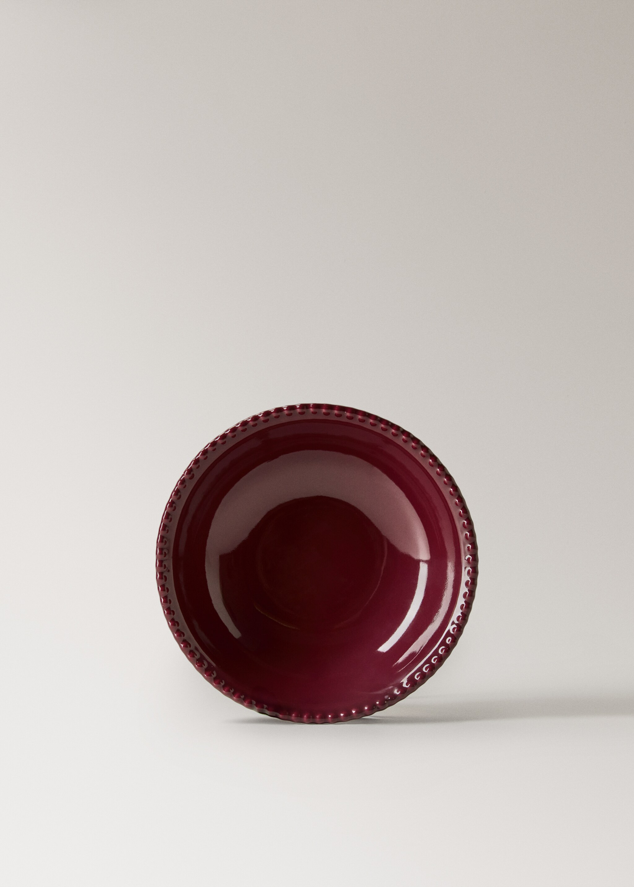 Duboki tanjur od reljefne kamenine - Artikl bez modela, Crvena. Ref: 17047777-00.