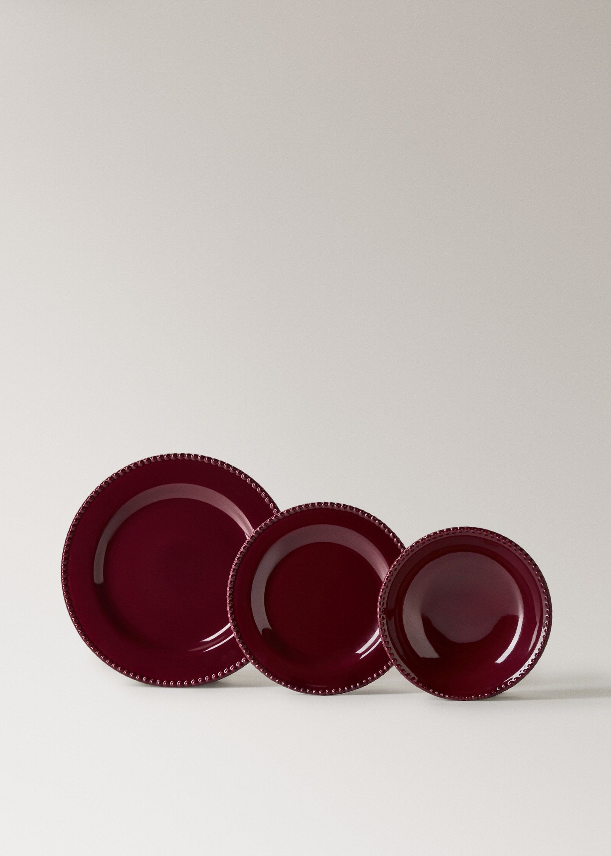 Duboki tanjur od reljefne kamenine - Detalji artikla 3, Crvena. Ref: 17047777-00.