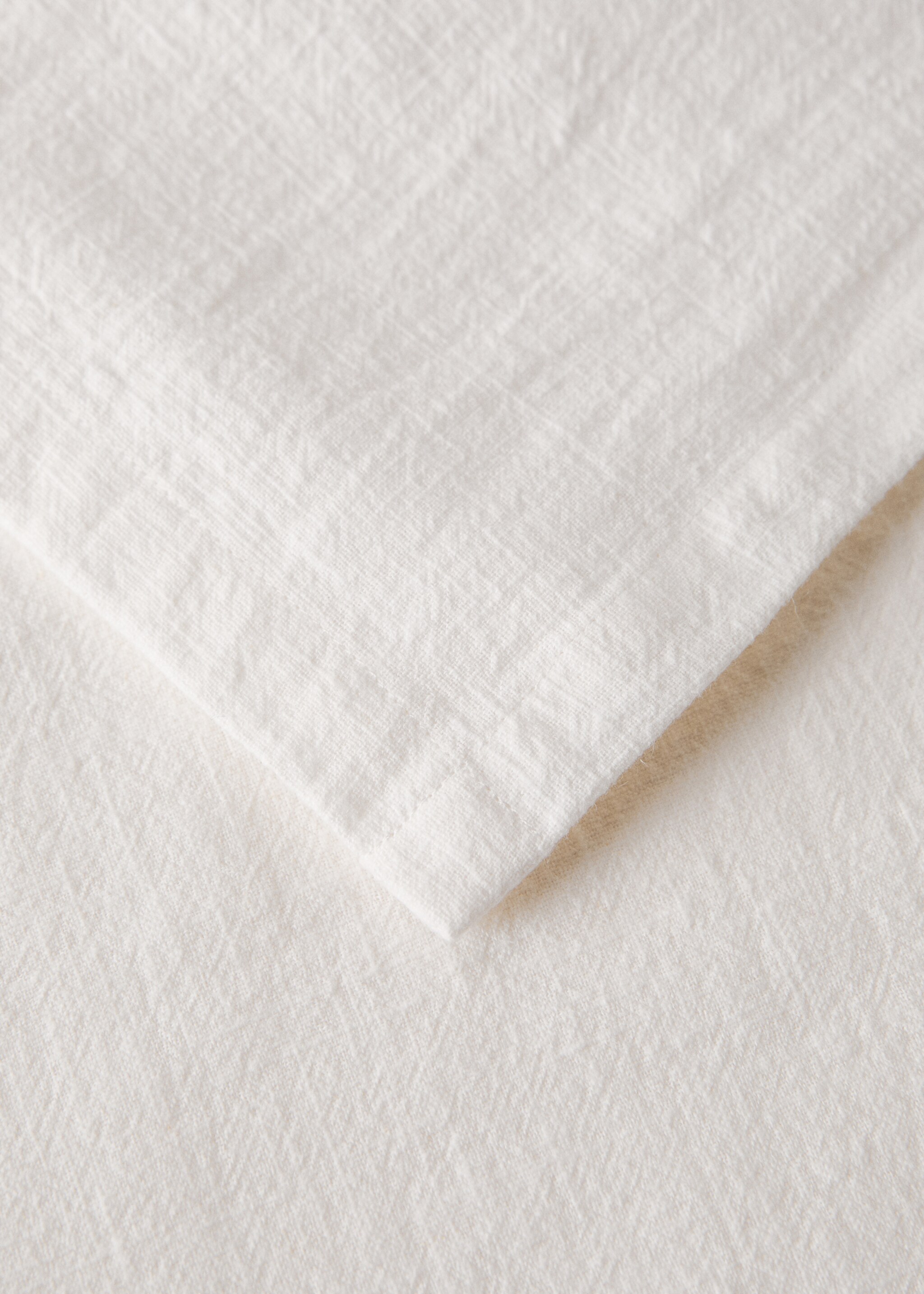 Ramie cotton tablecloth with embroidered details for 2 to 4 diners - Details of the article 1, White. Ref: 17047782-00.