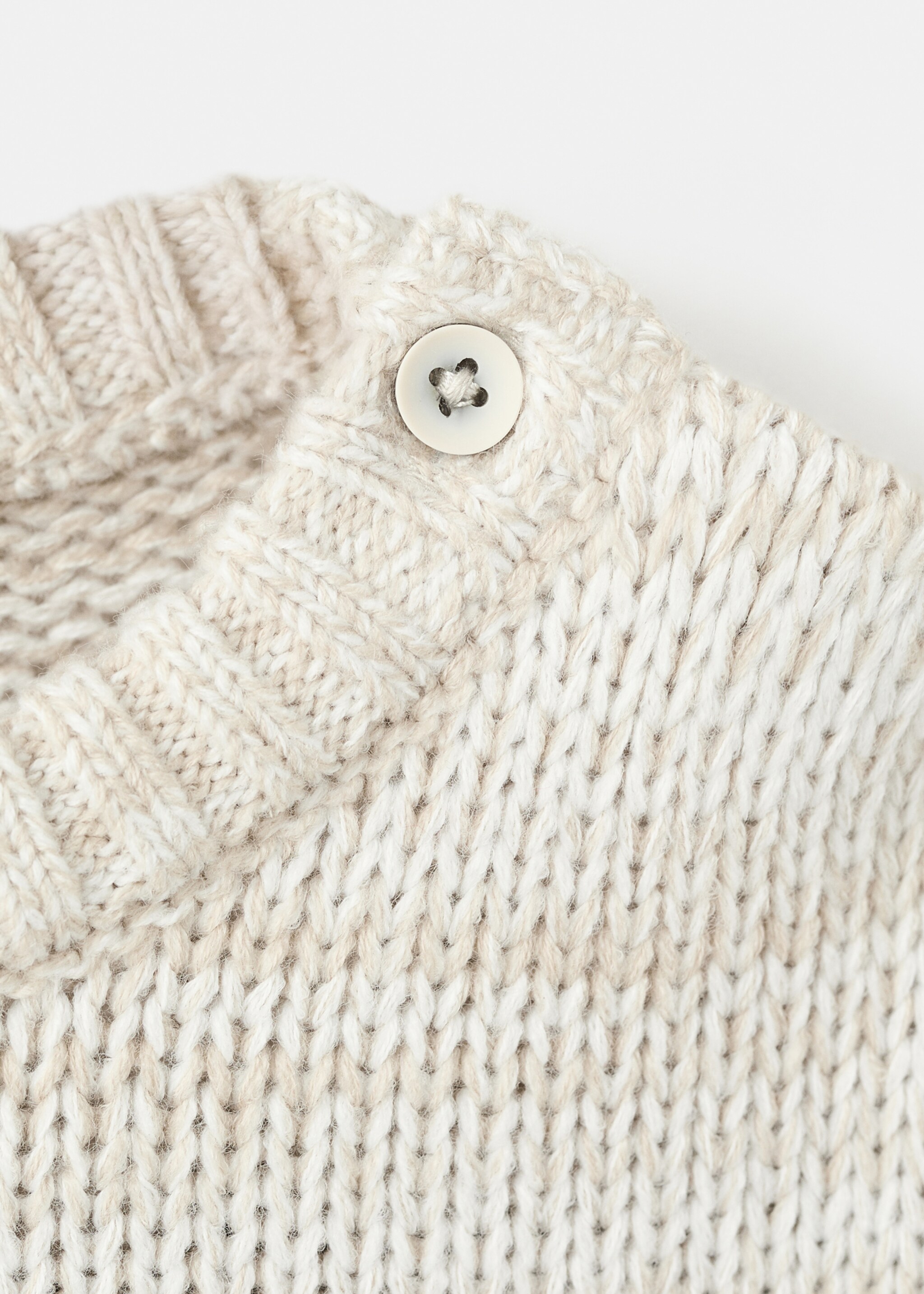 Jacquard knitted sweater - Details of the article 8, Beige. Ref: 17047787-00.