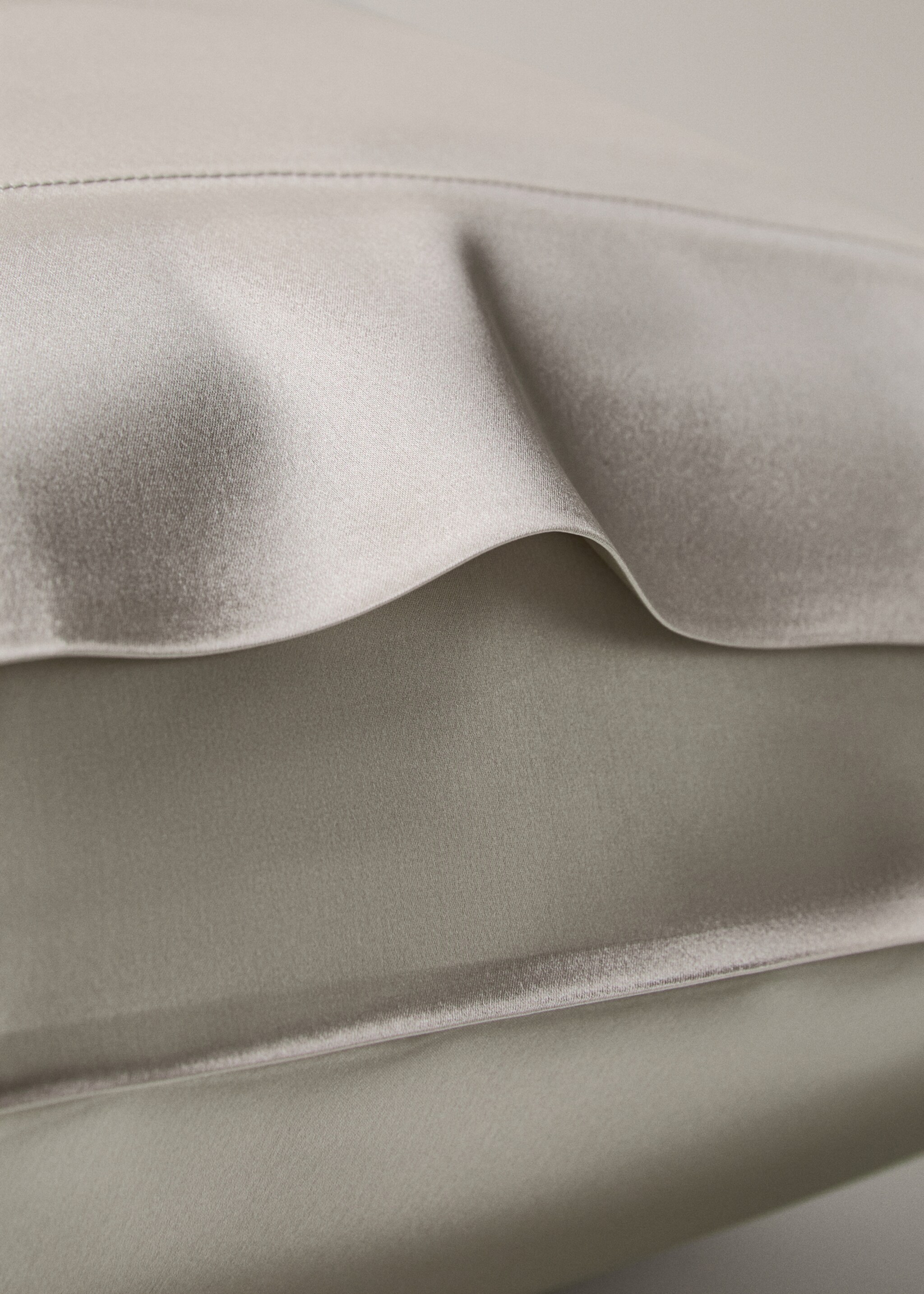 100% silk pillowcase with box 50 x 75 cm - Details of the article 2, Sand. Ref: 17047790-00.
