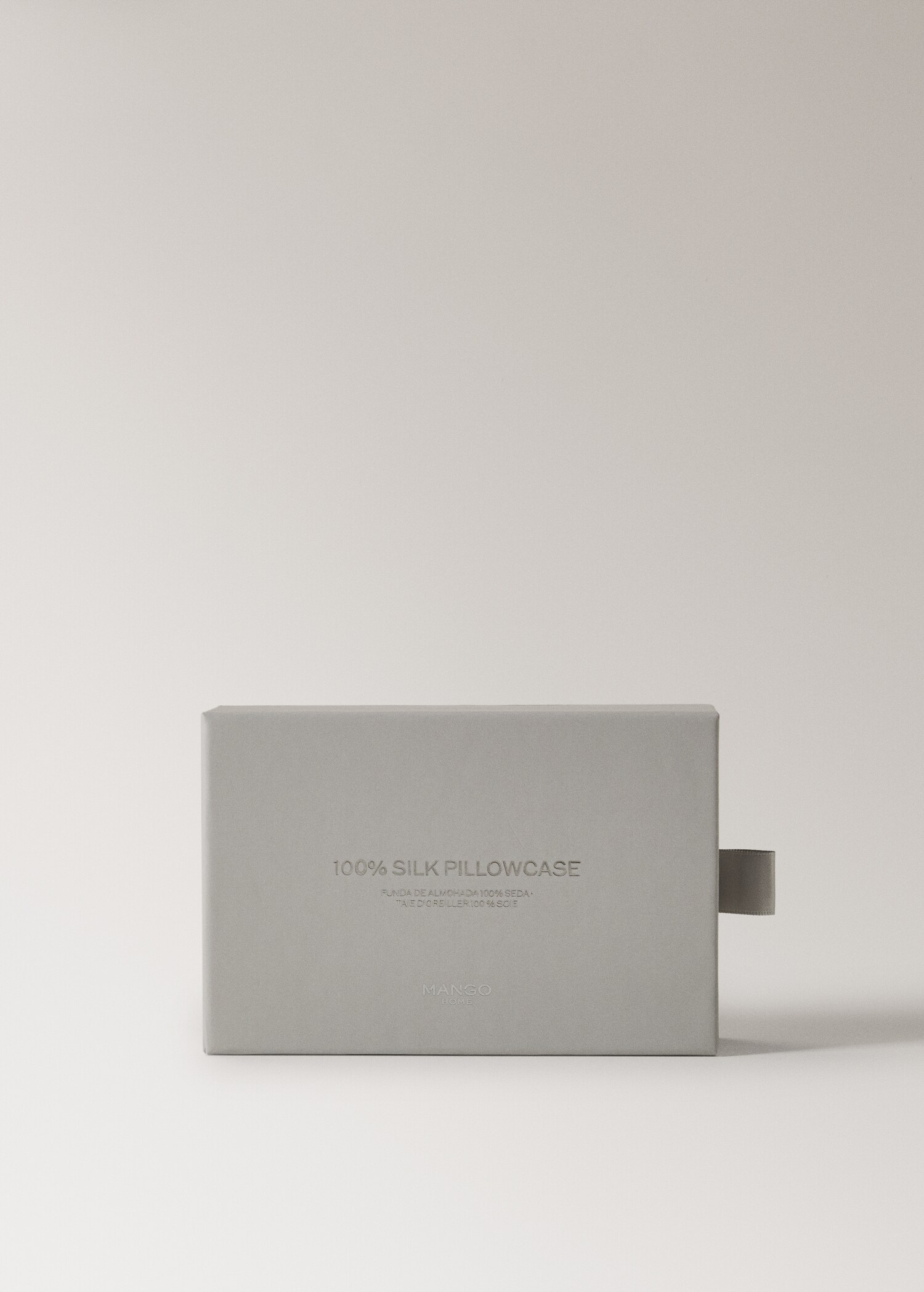 100% silk pillowcase with box 50 x 75 cm - Details of the article 4