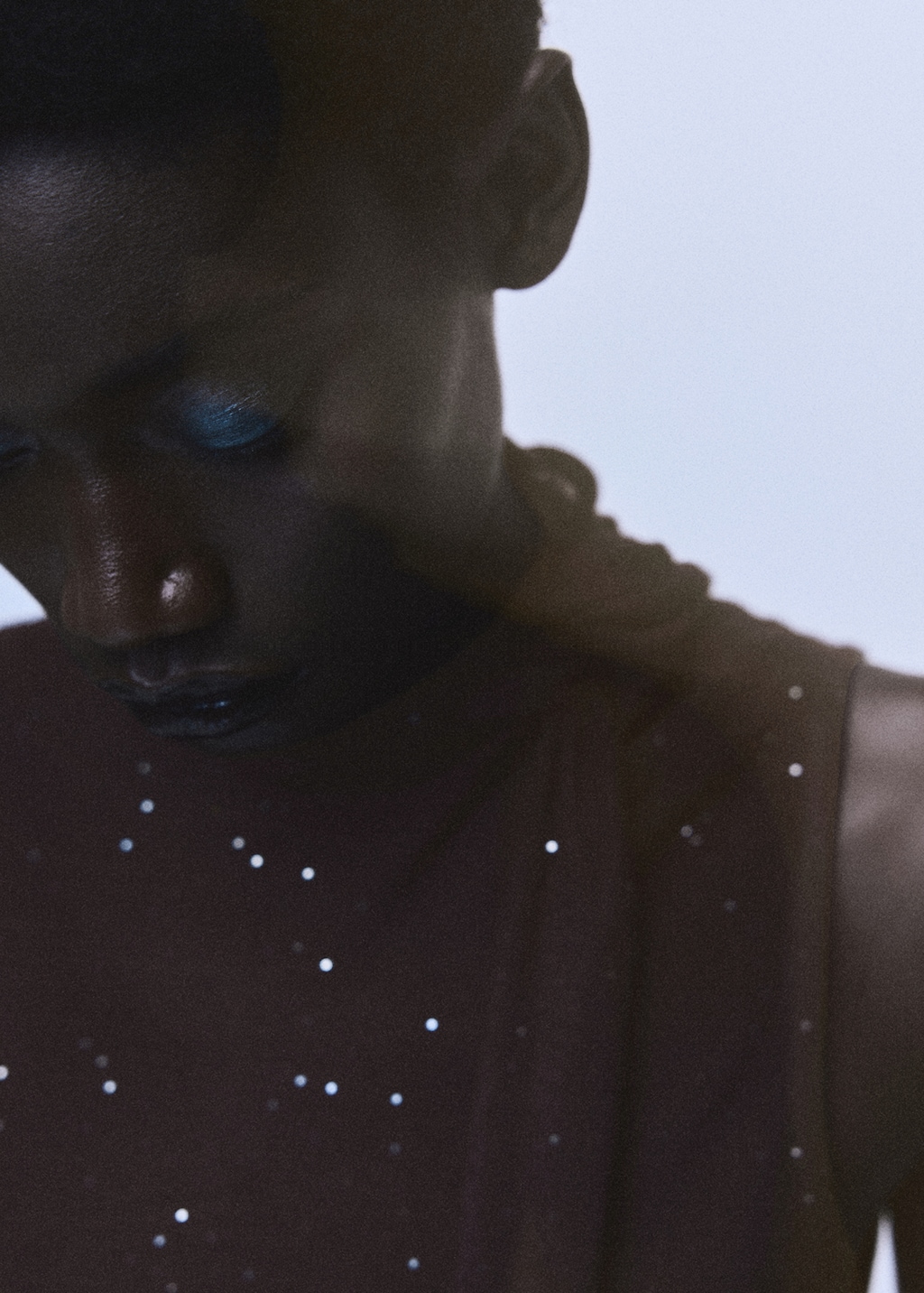 Shiny top with foulard