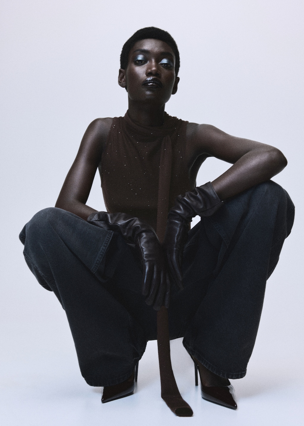 Shiny top with foulard