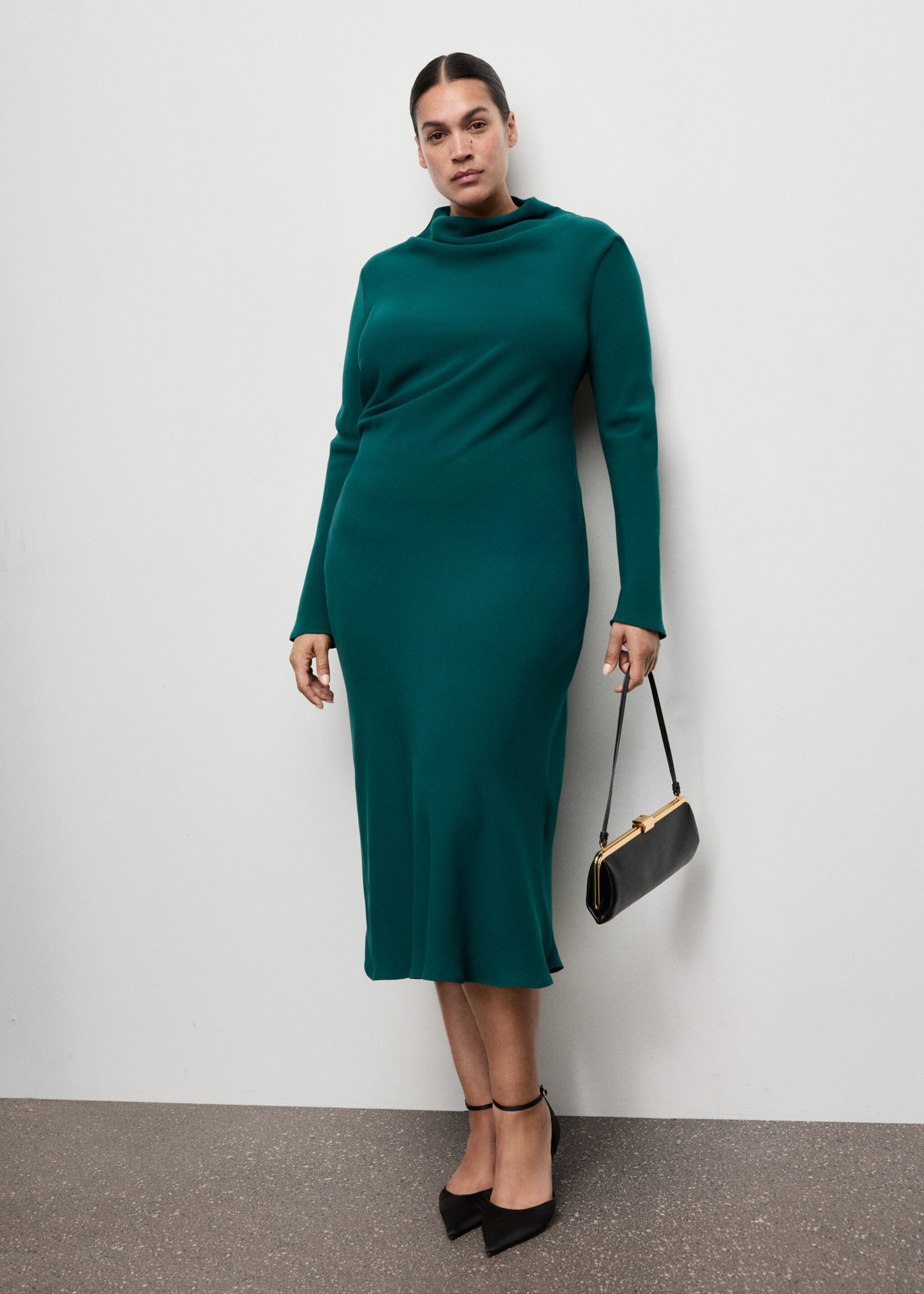 Ruched dress with draped neckline - Details of the article 3, Green. Ref: 17047808-00.