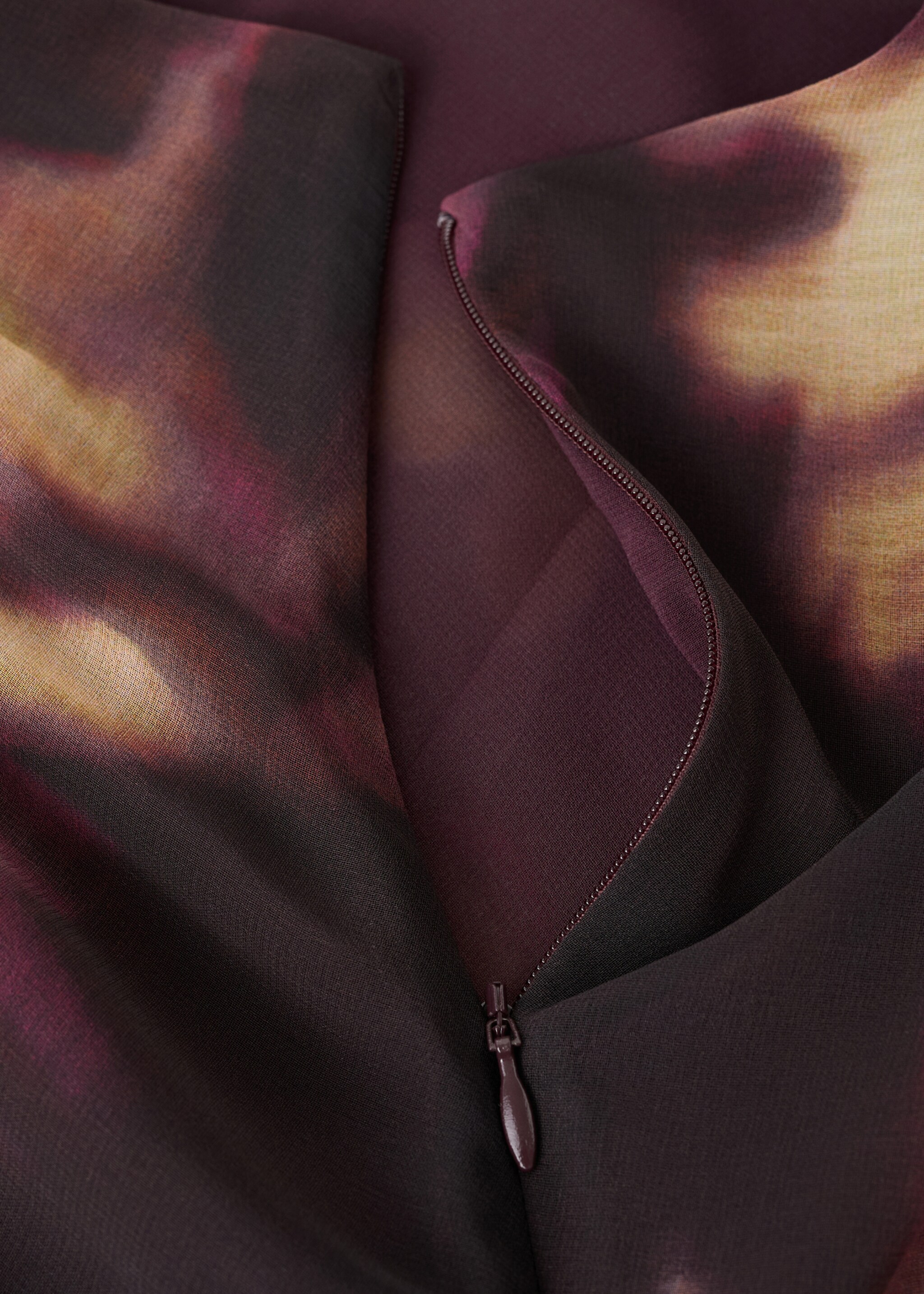 Robe froncée tie-dye - Détail de l'article 0, Bordeaux. Ref: 17047818-00.