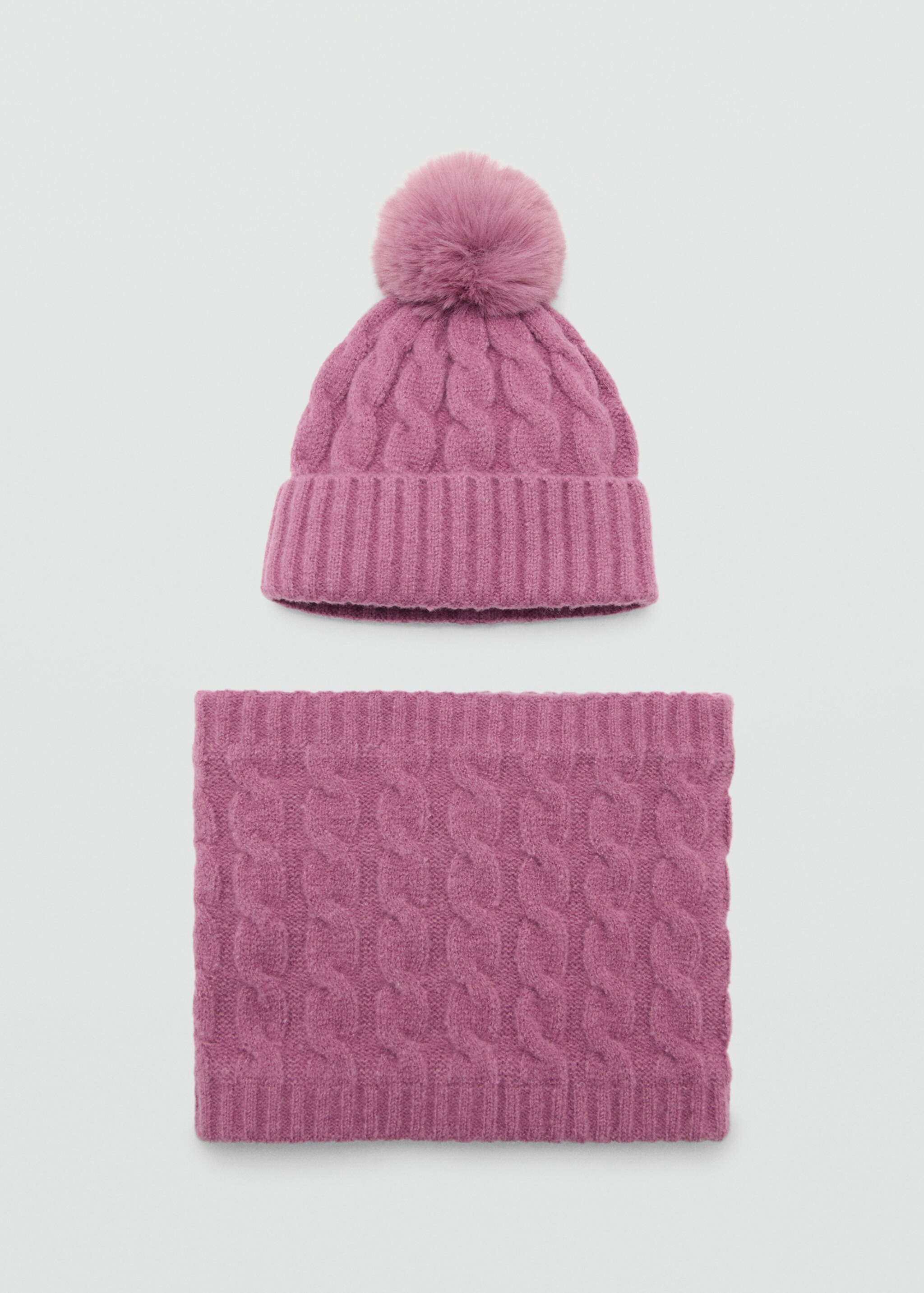 Knit scarf - Details of the article 2, Strawberry. Ref: 17047893-00.