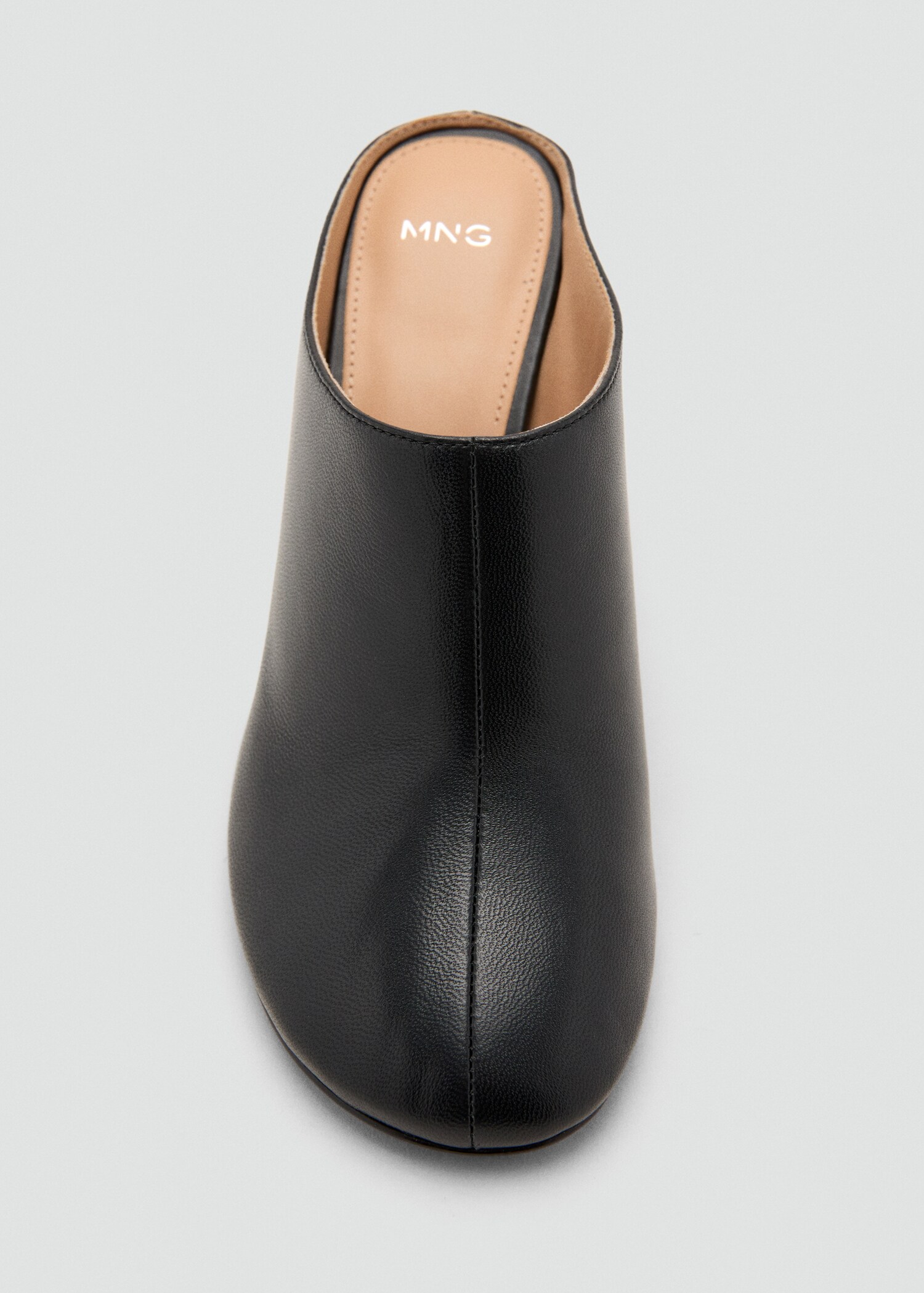 Leather heeled clogs - Details of the article 3