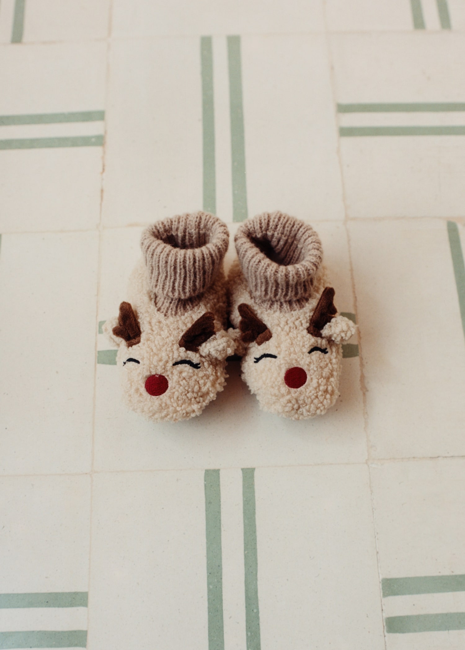 Παντόφλα τάρανδος με απομίμηση γούνας προβάτου - Λεπτομέρεια του προϊόντος 6