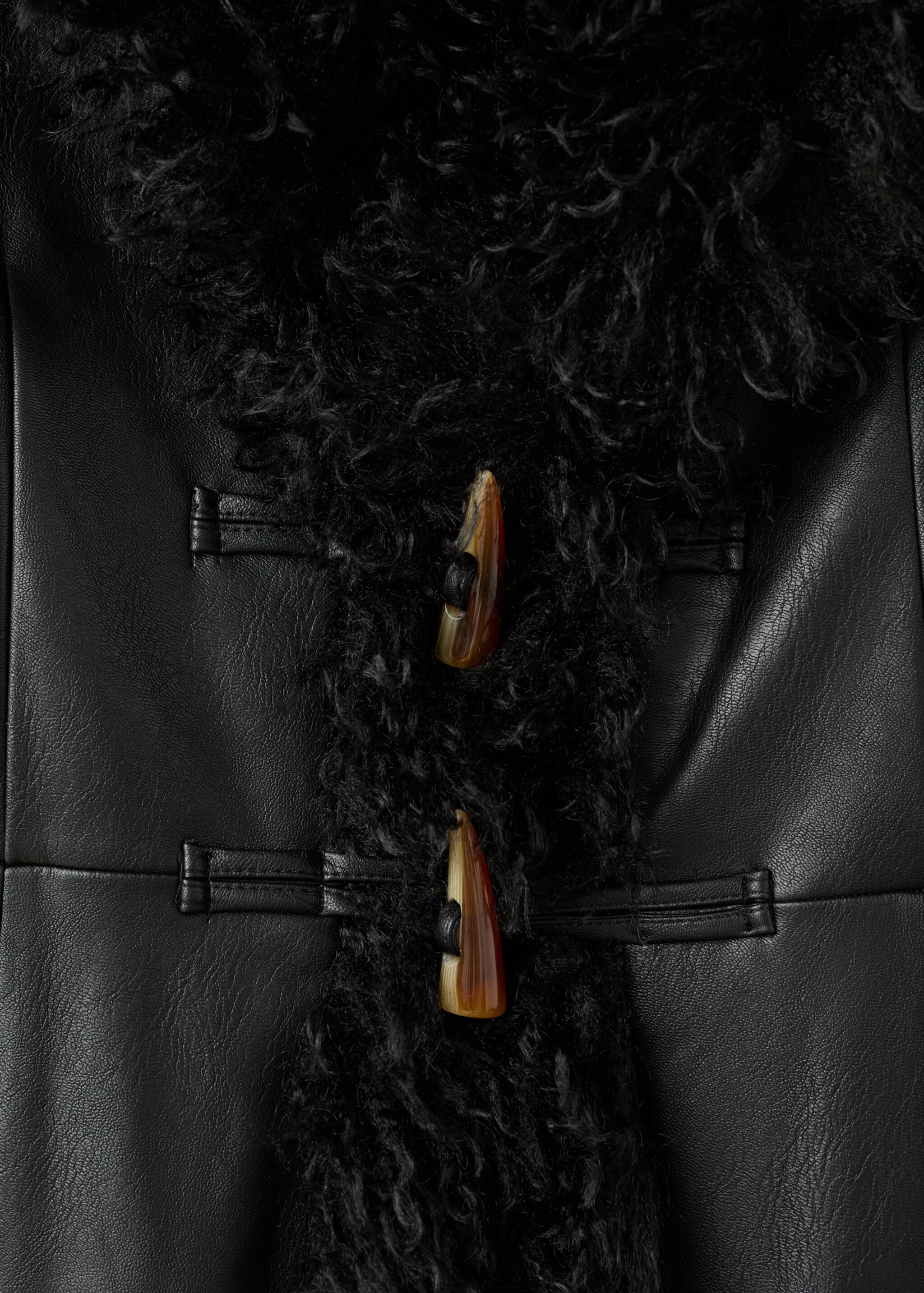 Manteau charlote - Détail de l'article 8, Noir. Ref: 17047907-00.