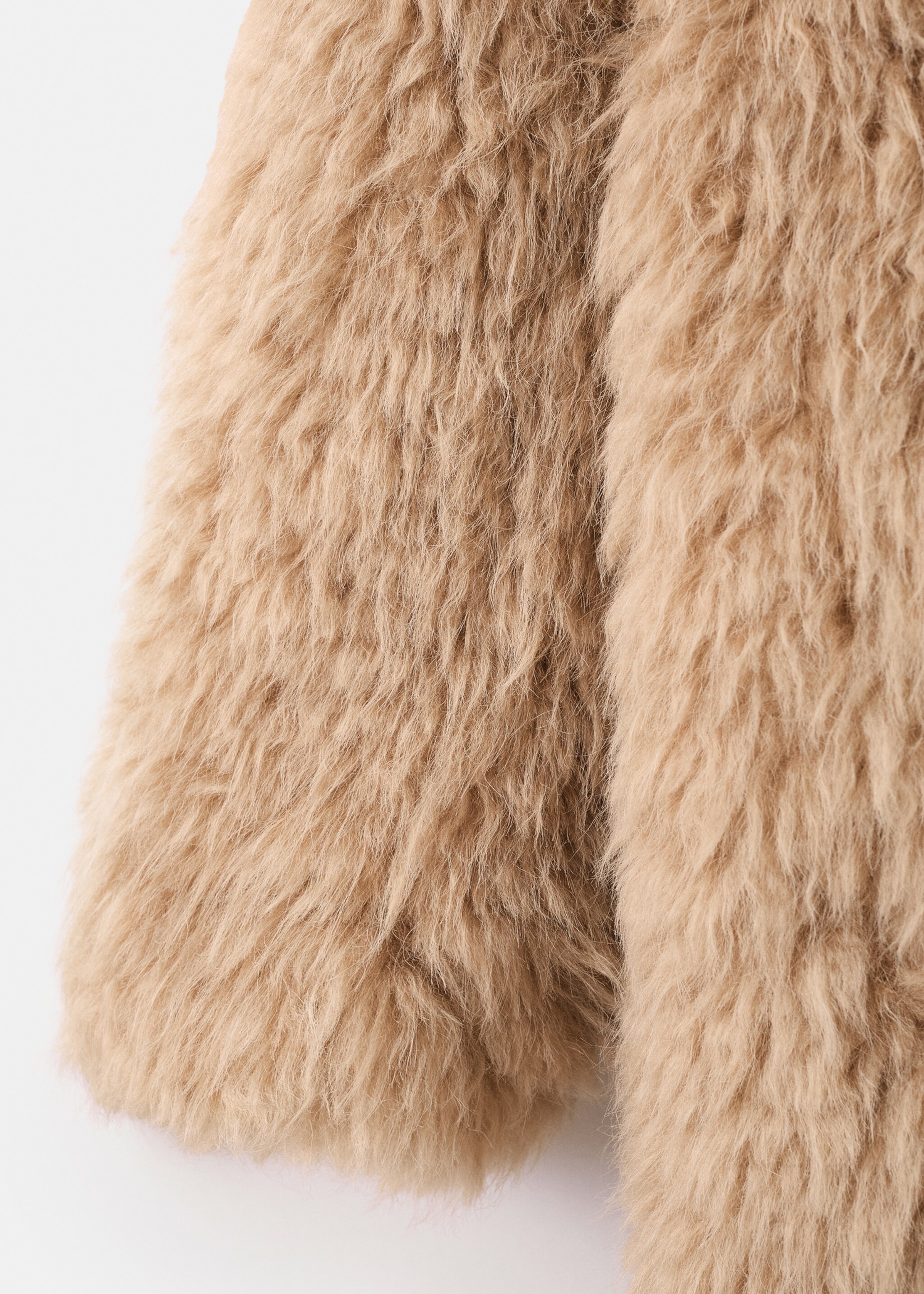 Manteau long fausse fourrure - Détail de l'article 0, Beige. Ref: 17047908-00.