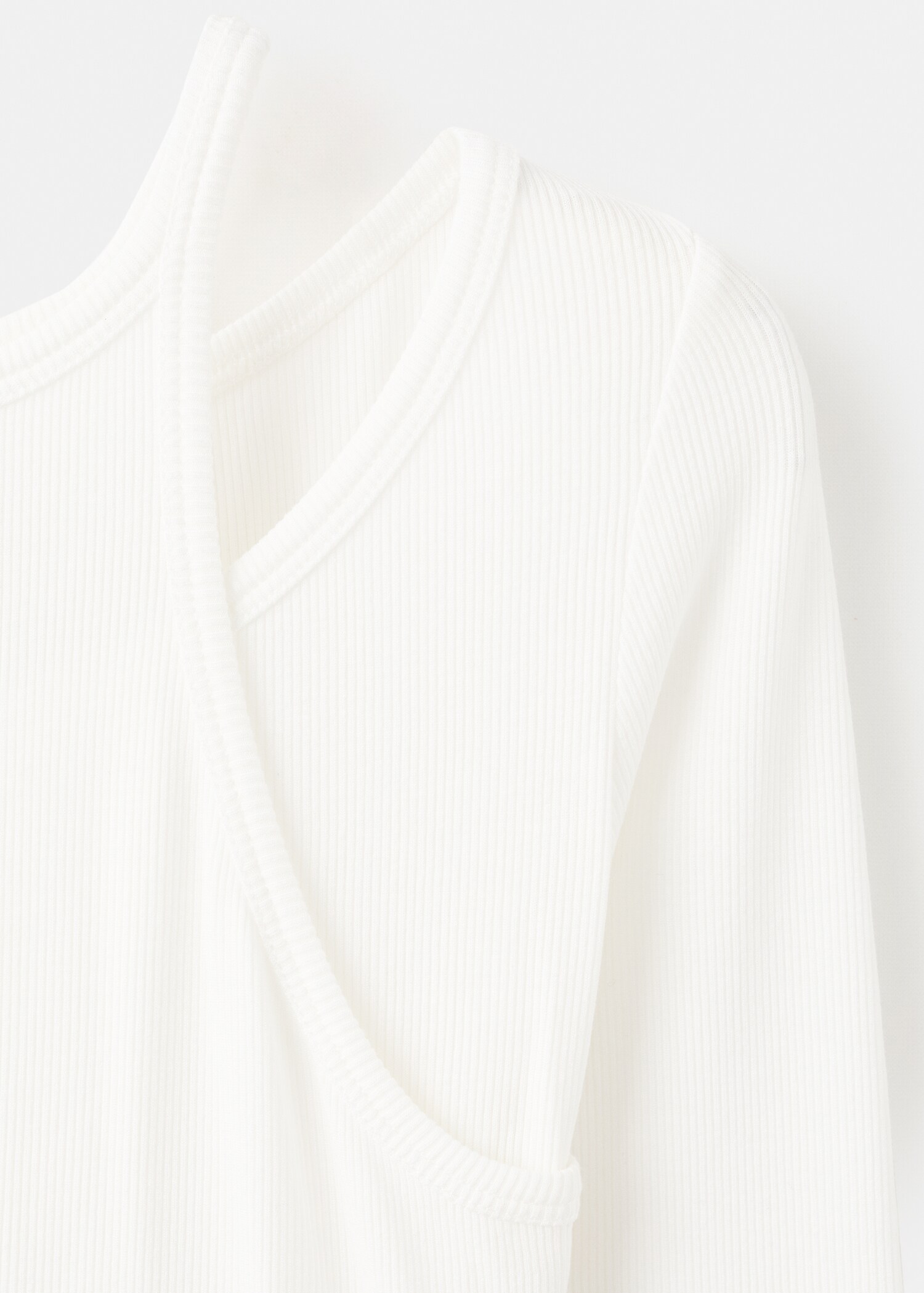 Combined ribbed T-shirt - Details of the article 8