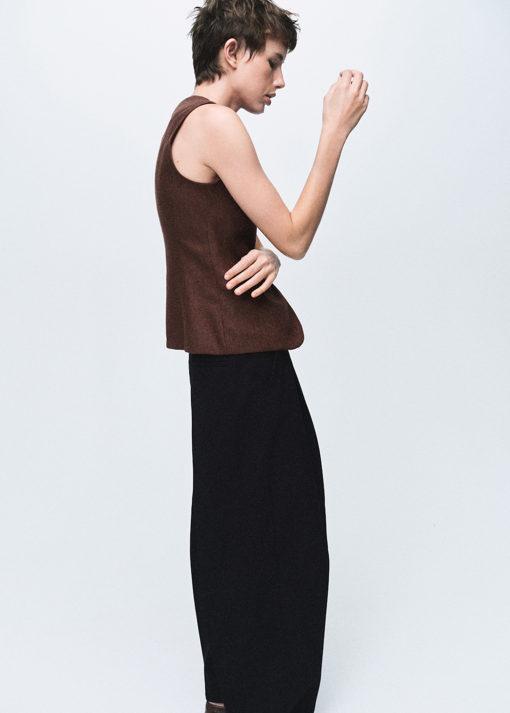 Wool-blend vest with buttons