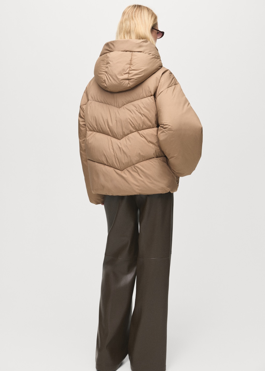 Short oversized anorak with hood