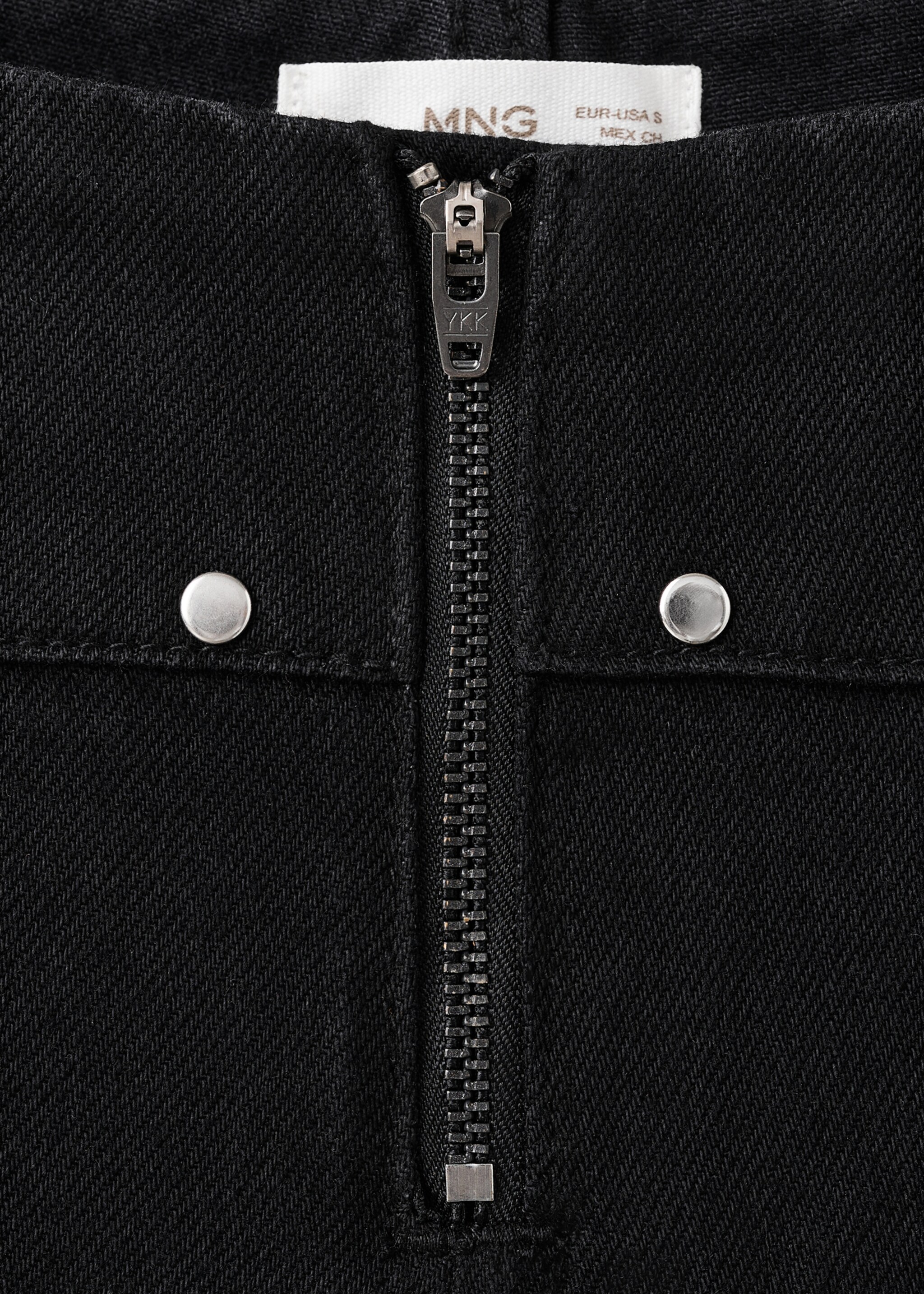 Jeans wideleg tachuelas - Detalle del artículo 8, Denim negro. Ref: 17048267-00.