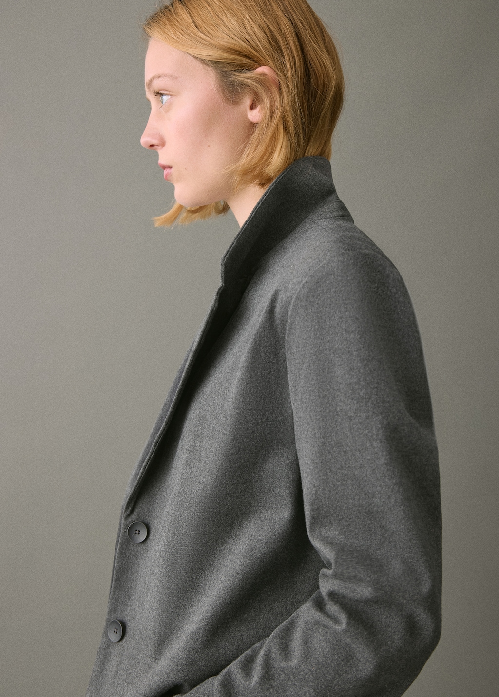 Short jacket with lapels
