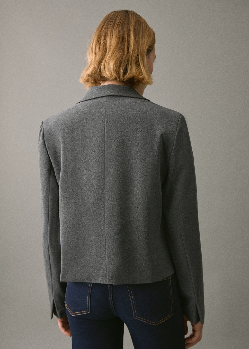 Short jacket with lapels