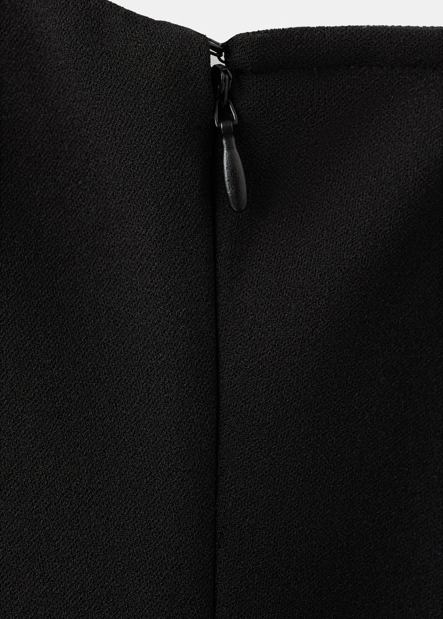 Halter long jumpsuit - Details of the article 0