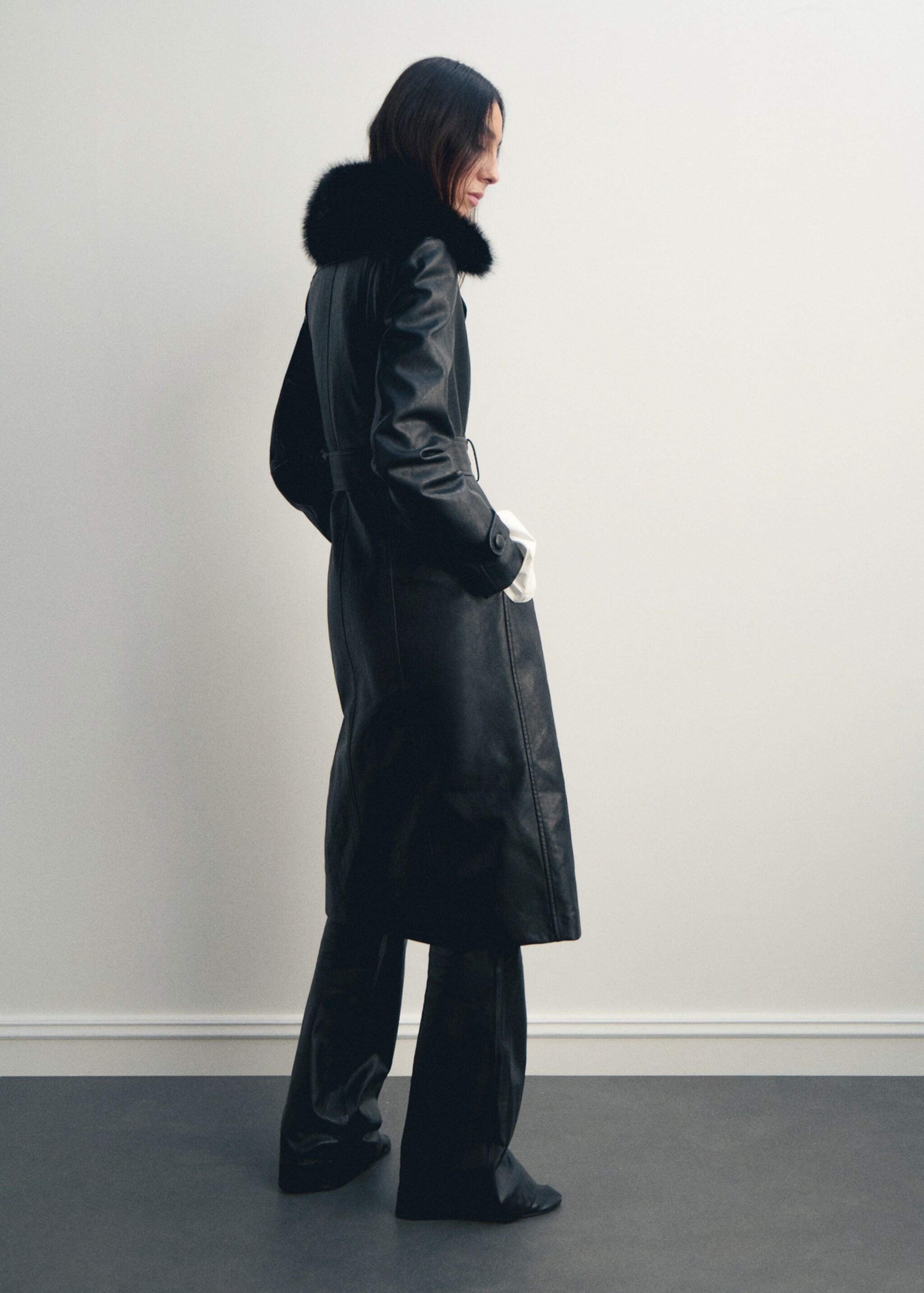Faux leather effect coat with fur collar - Reverse of the article, Black. Ref: 17048282-00.