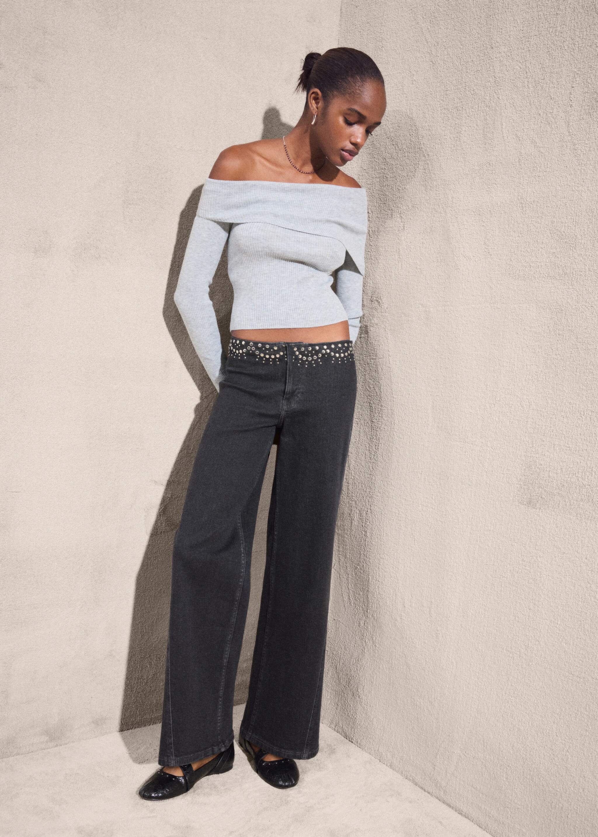 Low-waist studded jeans - Details of the article 6, Black denim. Ref: 17048284-00.