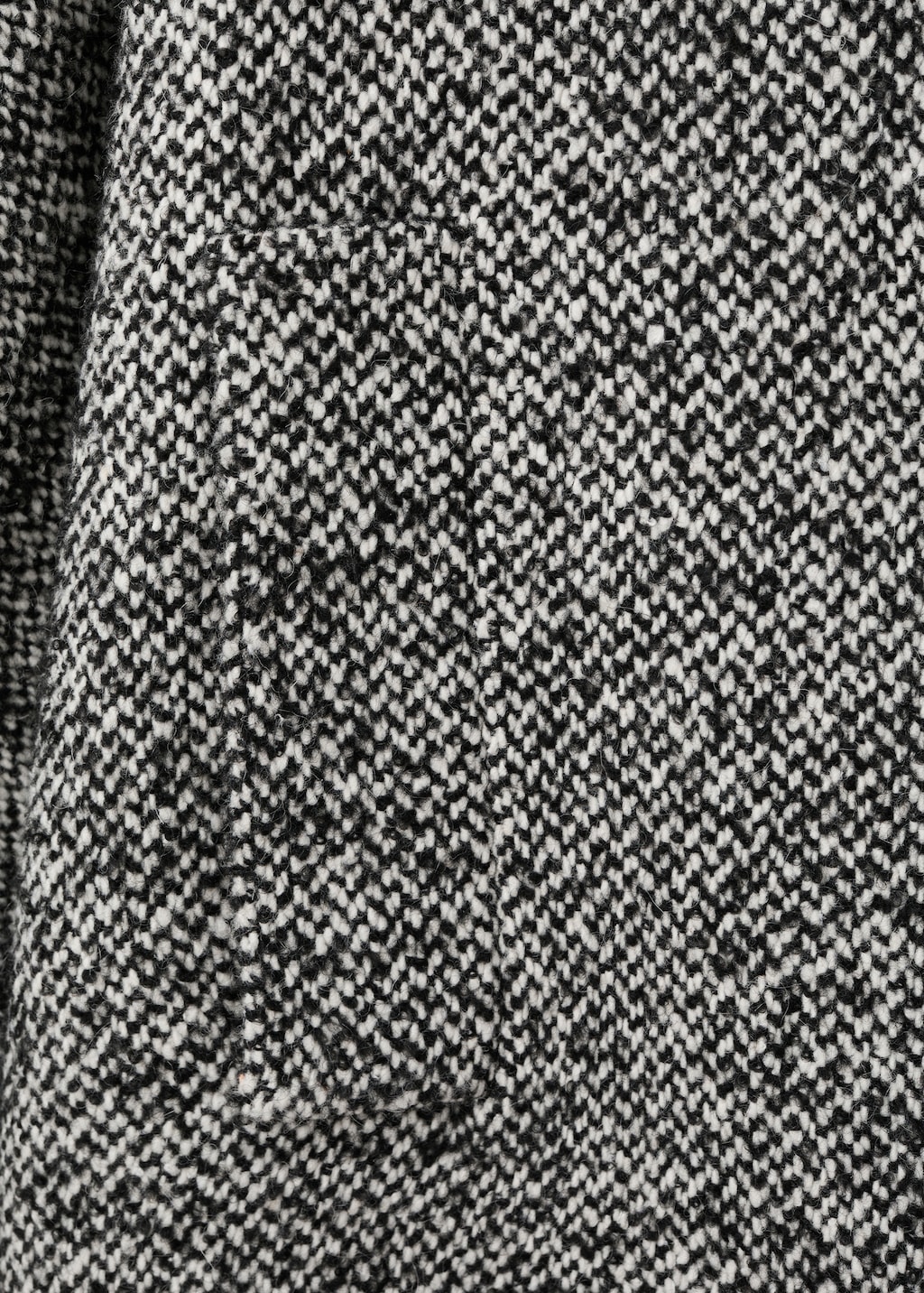 Mottled coat with fur collar