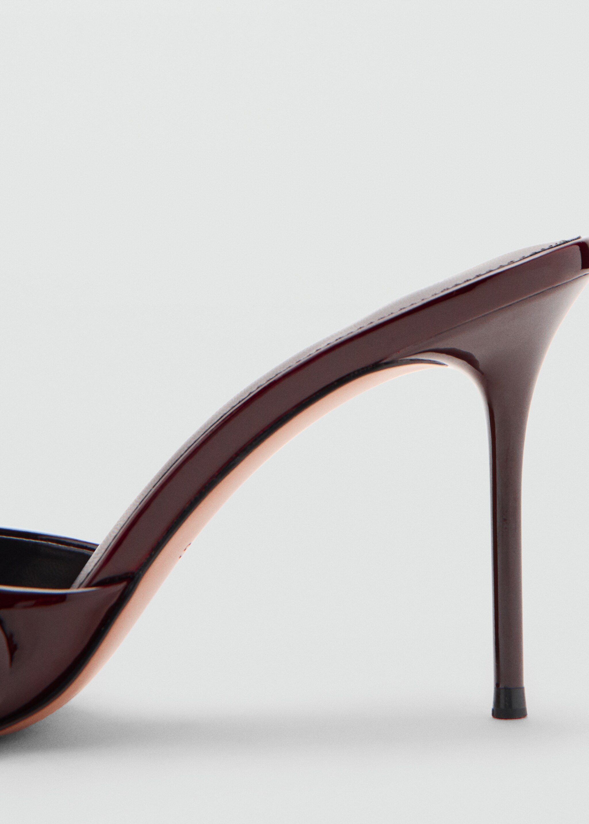 Patent leather floral heeled sandals - Details of the article 1, Chocolate. Ref: 17048636-00.