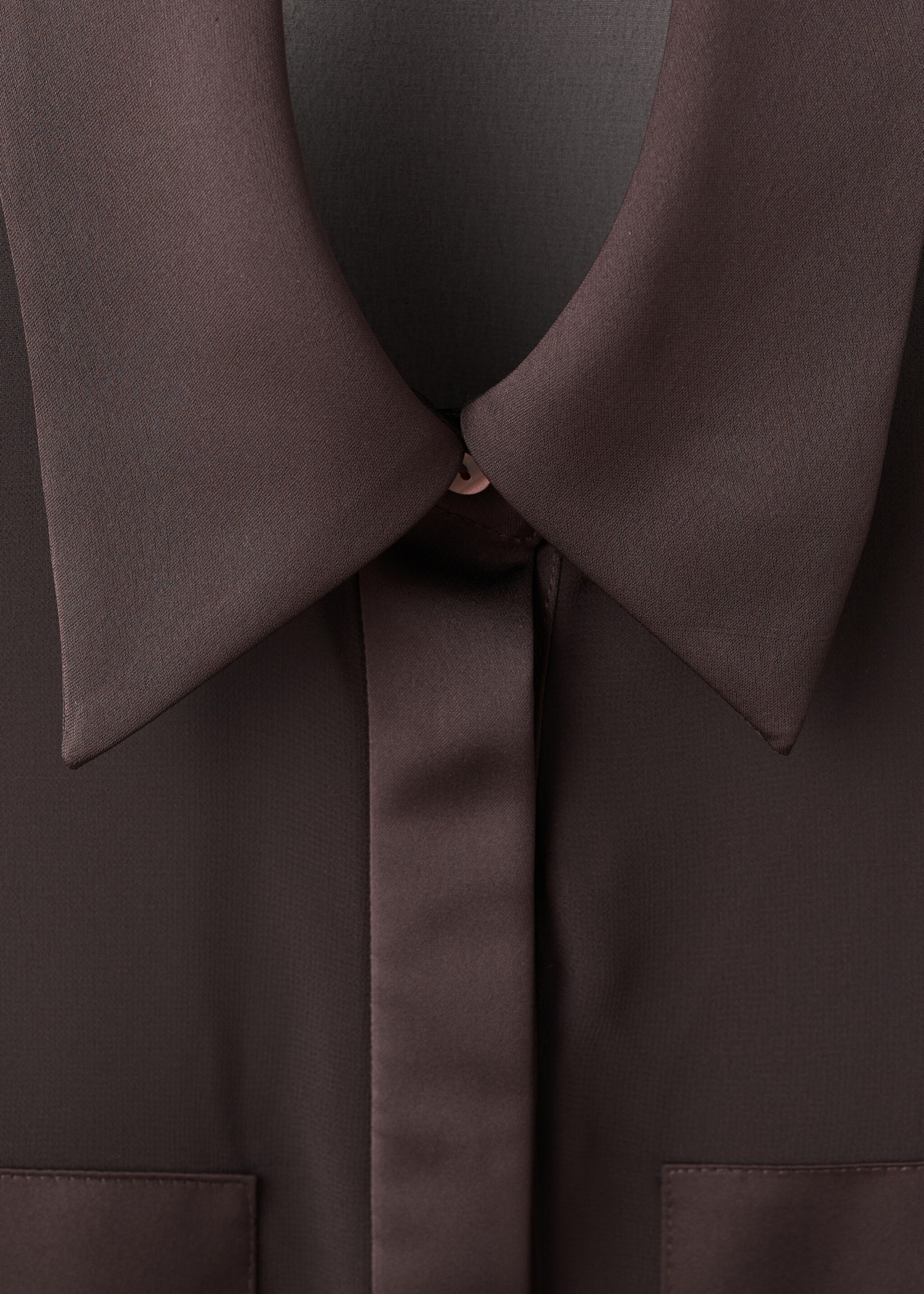Semi-transparent blouse with patches - Details of the article 8, Chocolate. Ref: 17049104-00.