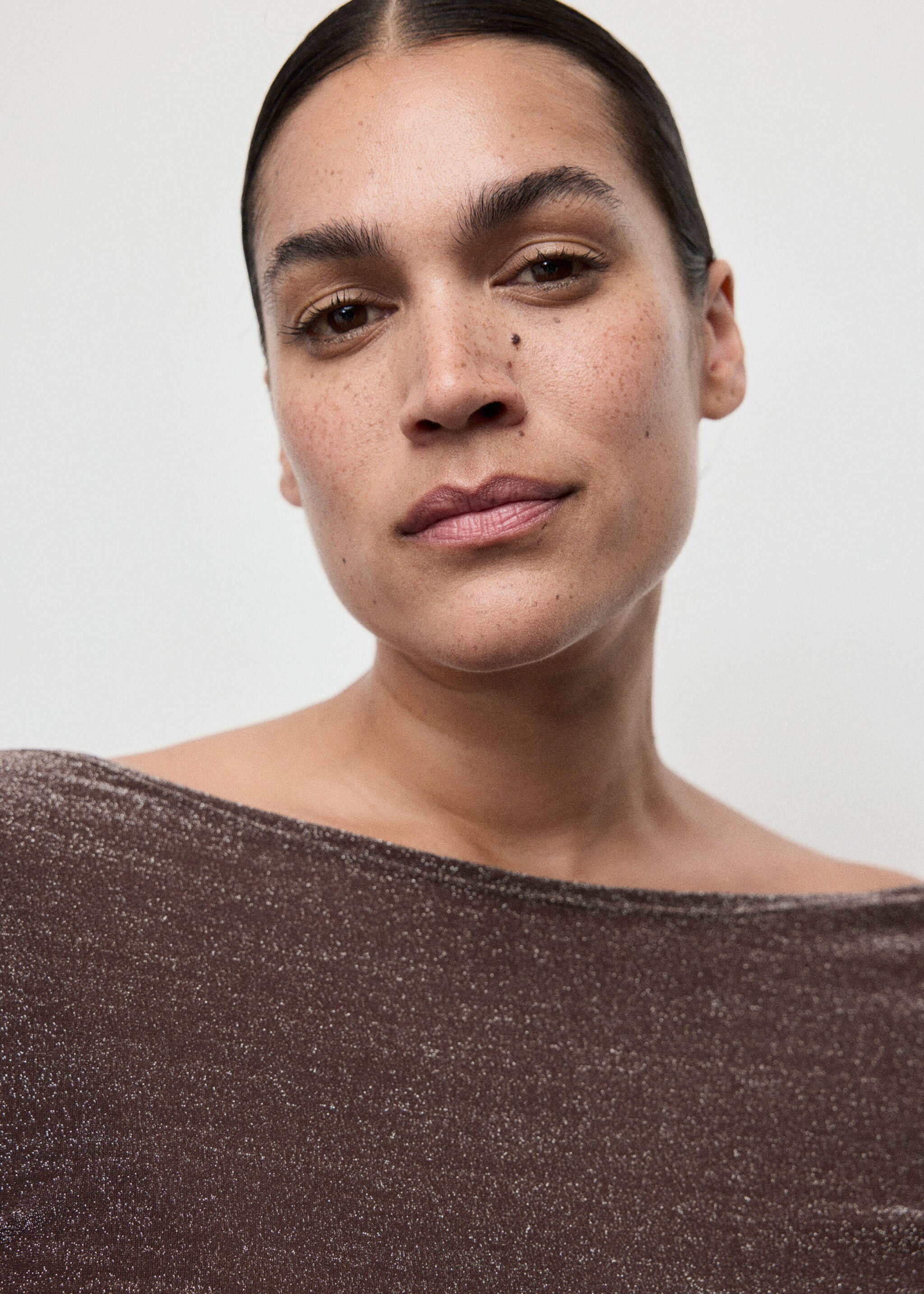 Boat neck glitter t-shirt - Details of the article 4, Burgundy. Ref: 17049108-00.