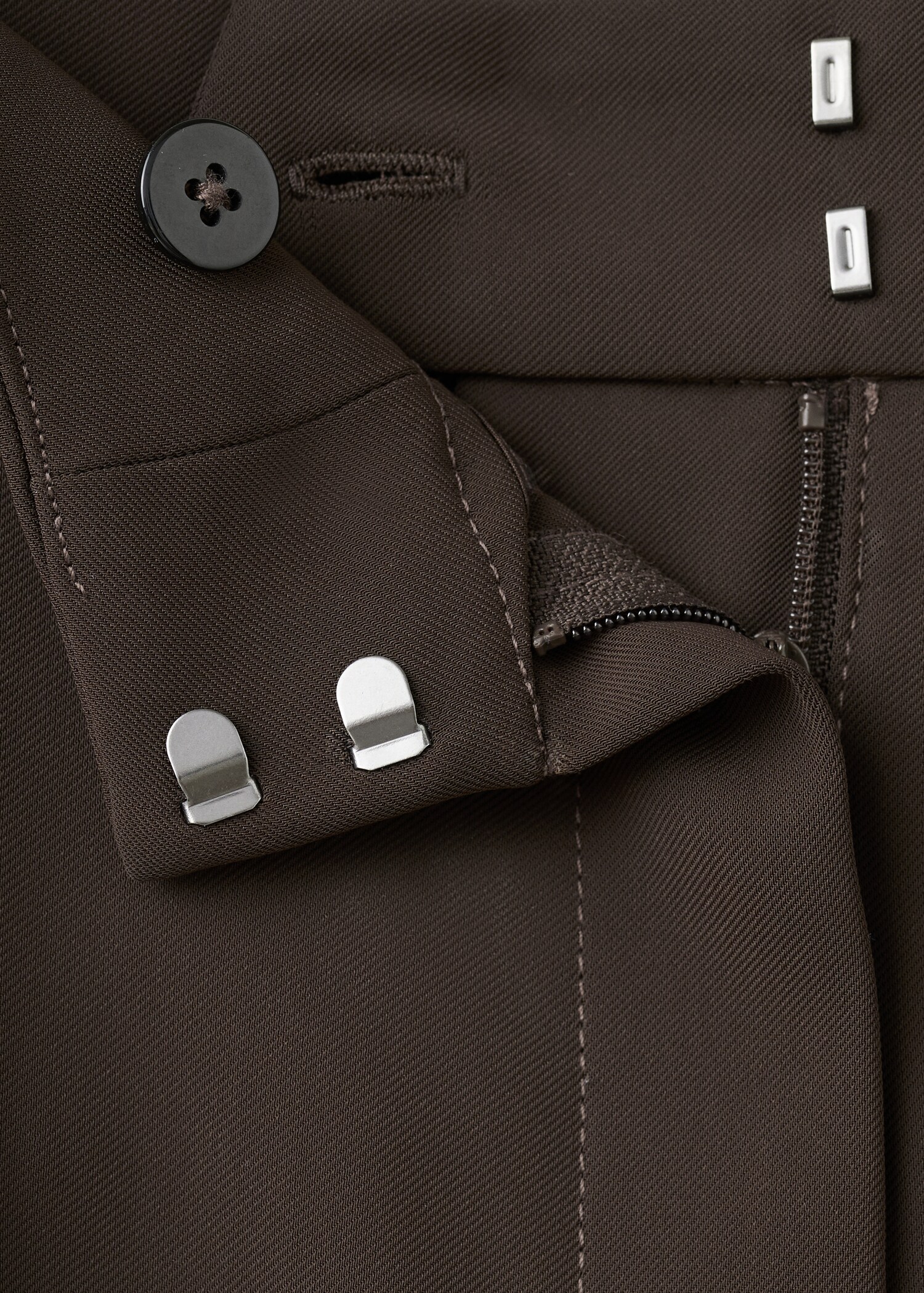 Side slit flowy trousers - Details of the article 8