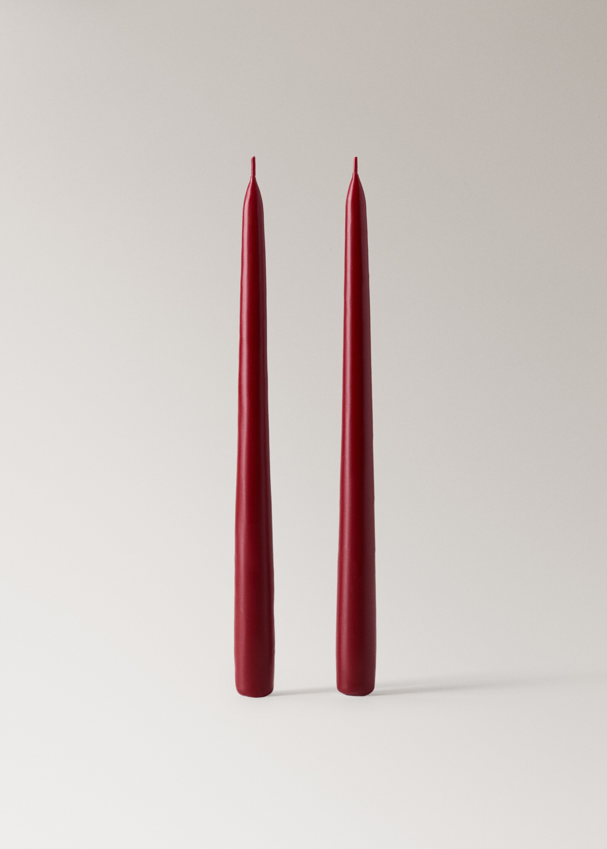 Conical decorative candles - Article without model, Red. Ref: 17049214-00.