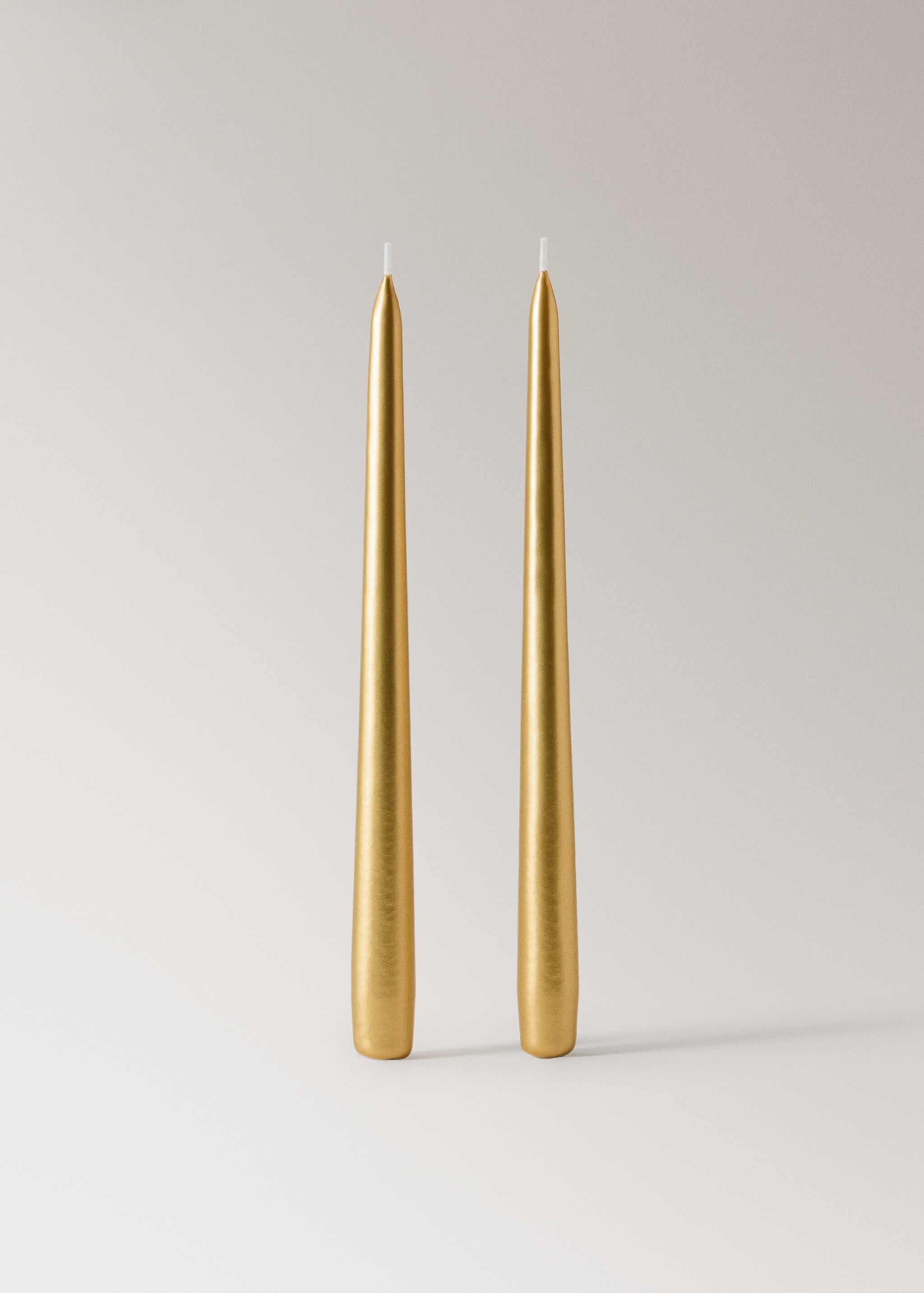Conical decorative candles - Article without model, Gold. Ref: 17049214-00.