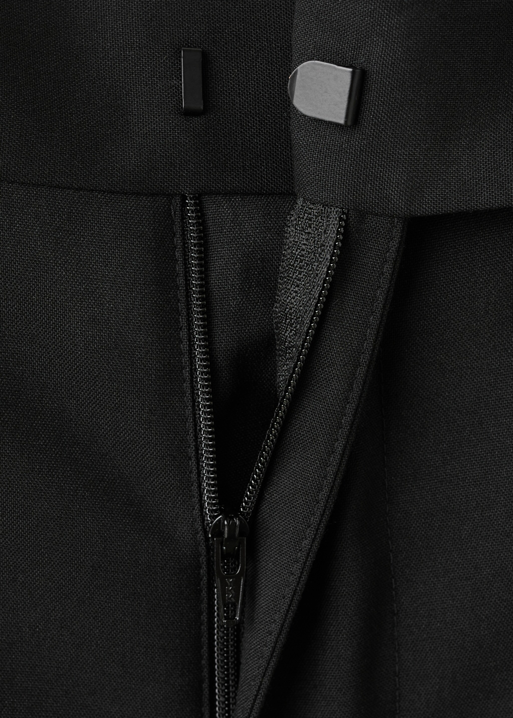 Pleated straight-leg suit trousers - Details of the article 8, Black. Ref: 17049605-00.