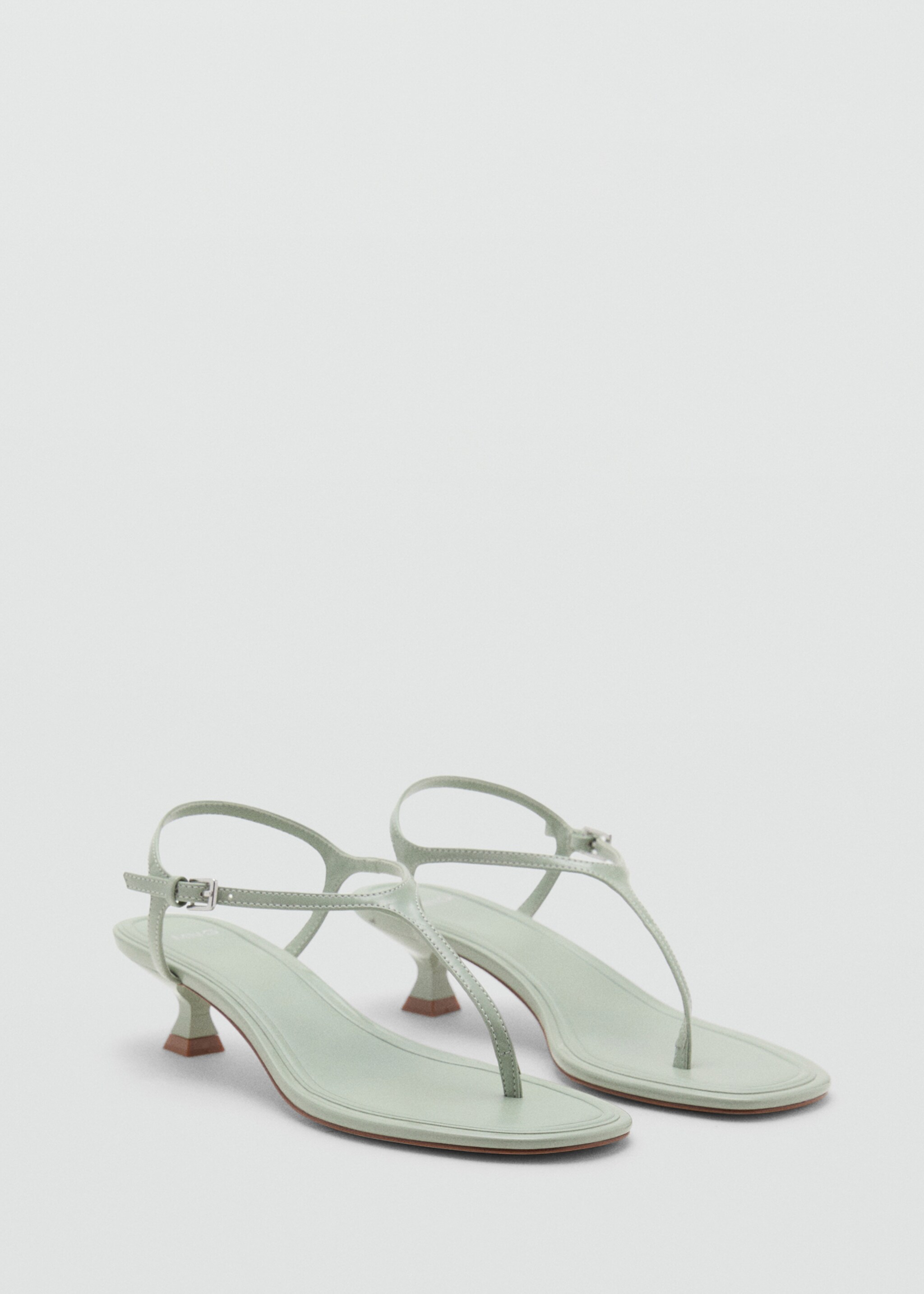 Kitten heel sandals with straps - Medium plane