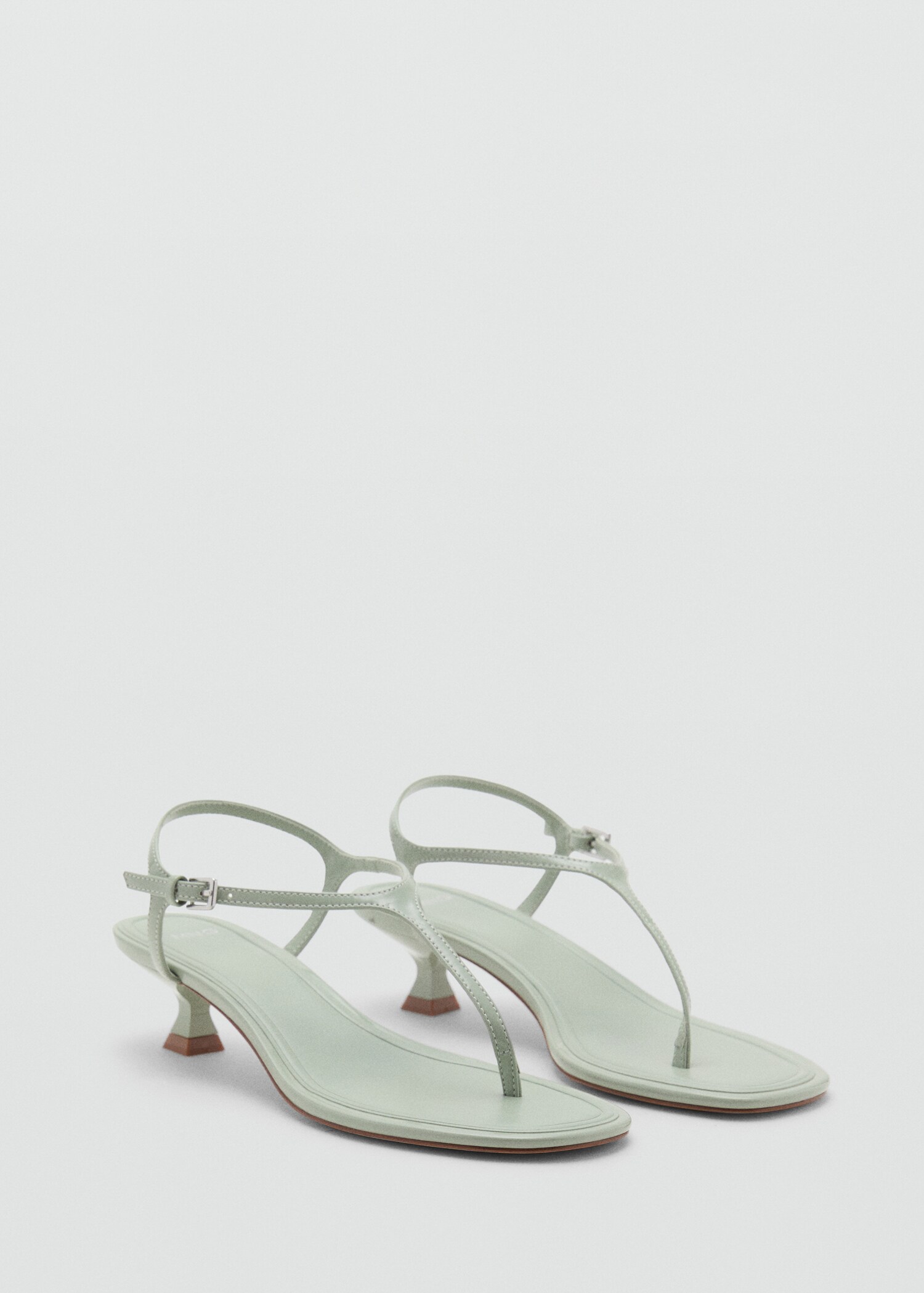 Kitten heel sandals with straps - Medium plane