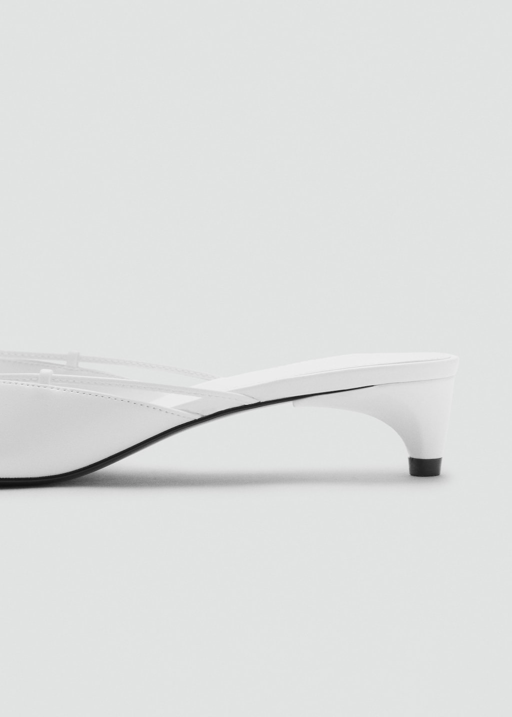 Kitten shoes with bow detail