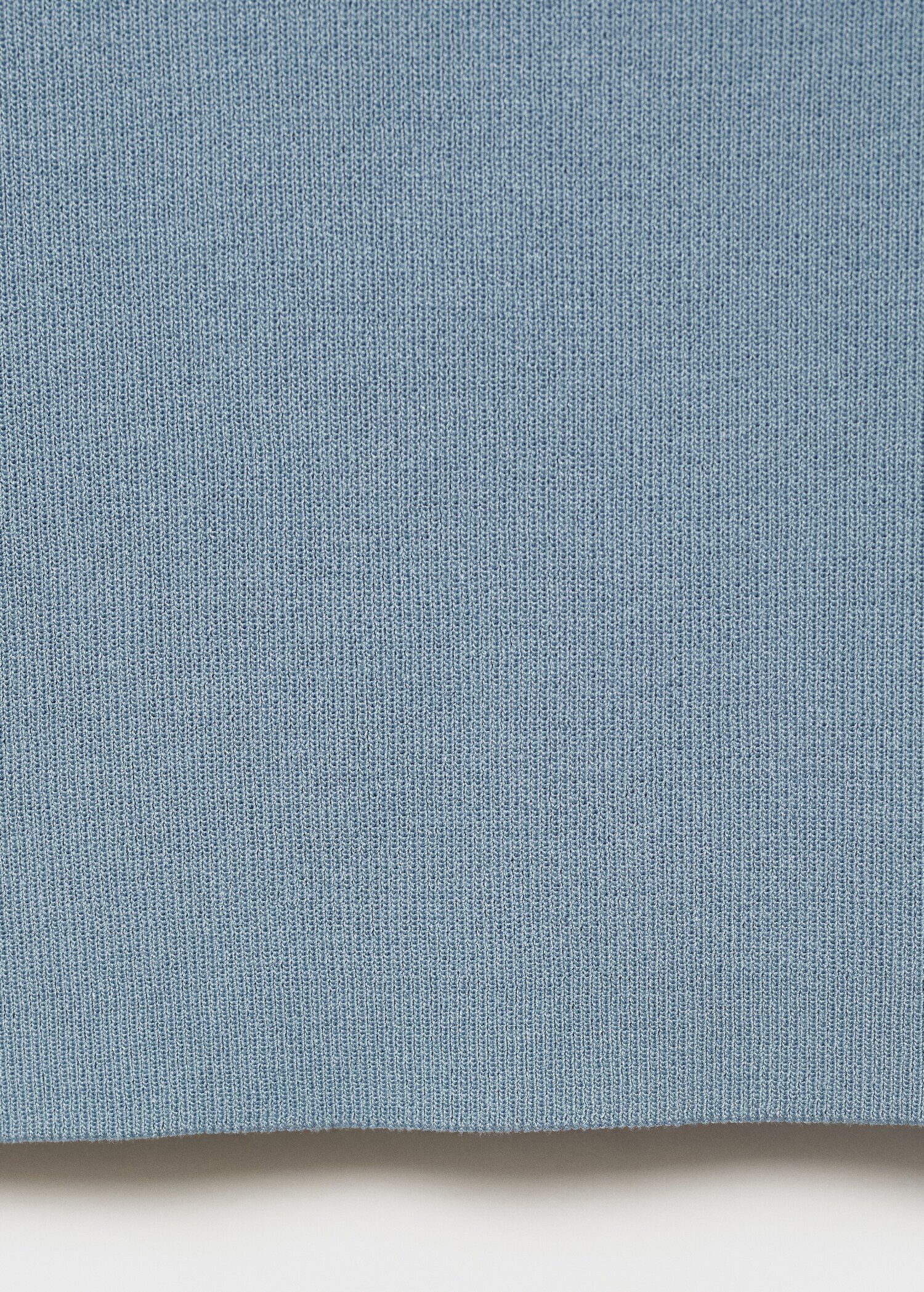 Low-cut knitted crop top - Details of the article 0