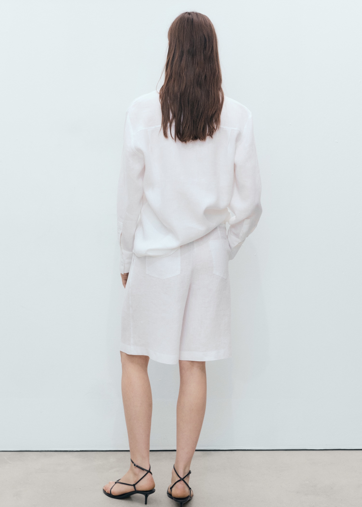 Camisa lino oversize - Reverso del artículo