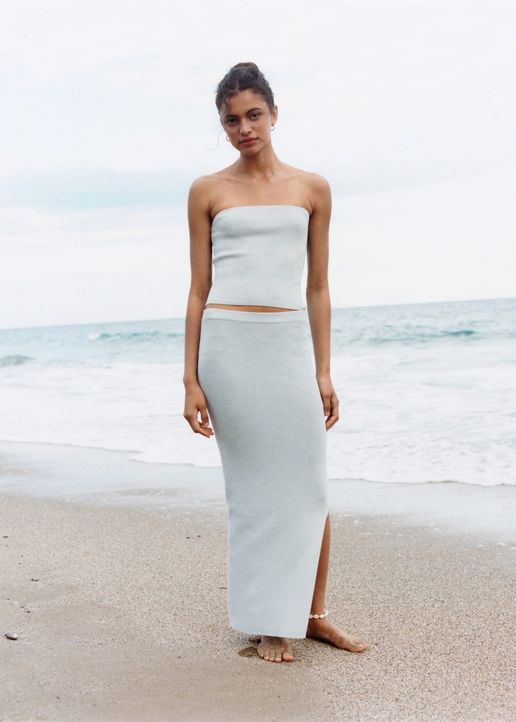 Strapless knitted top