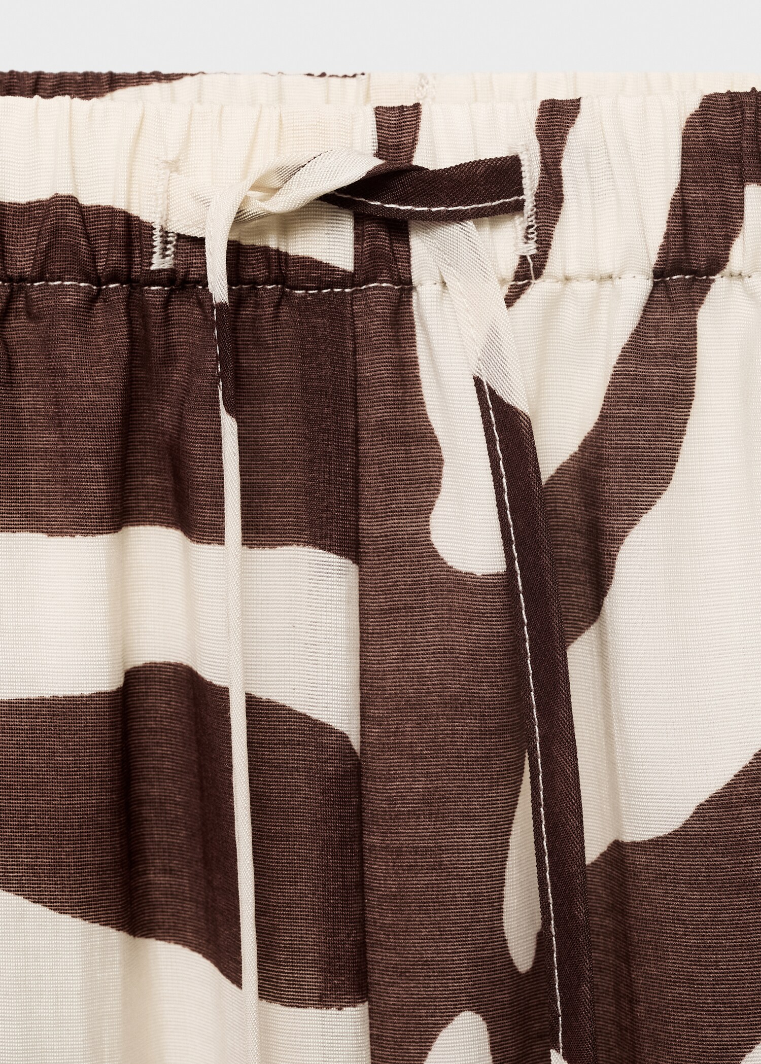 Zebra-print fluid trousers - Details of the article 8