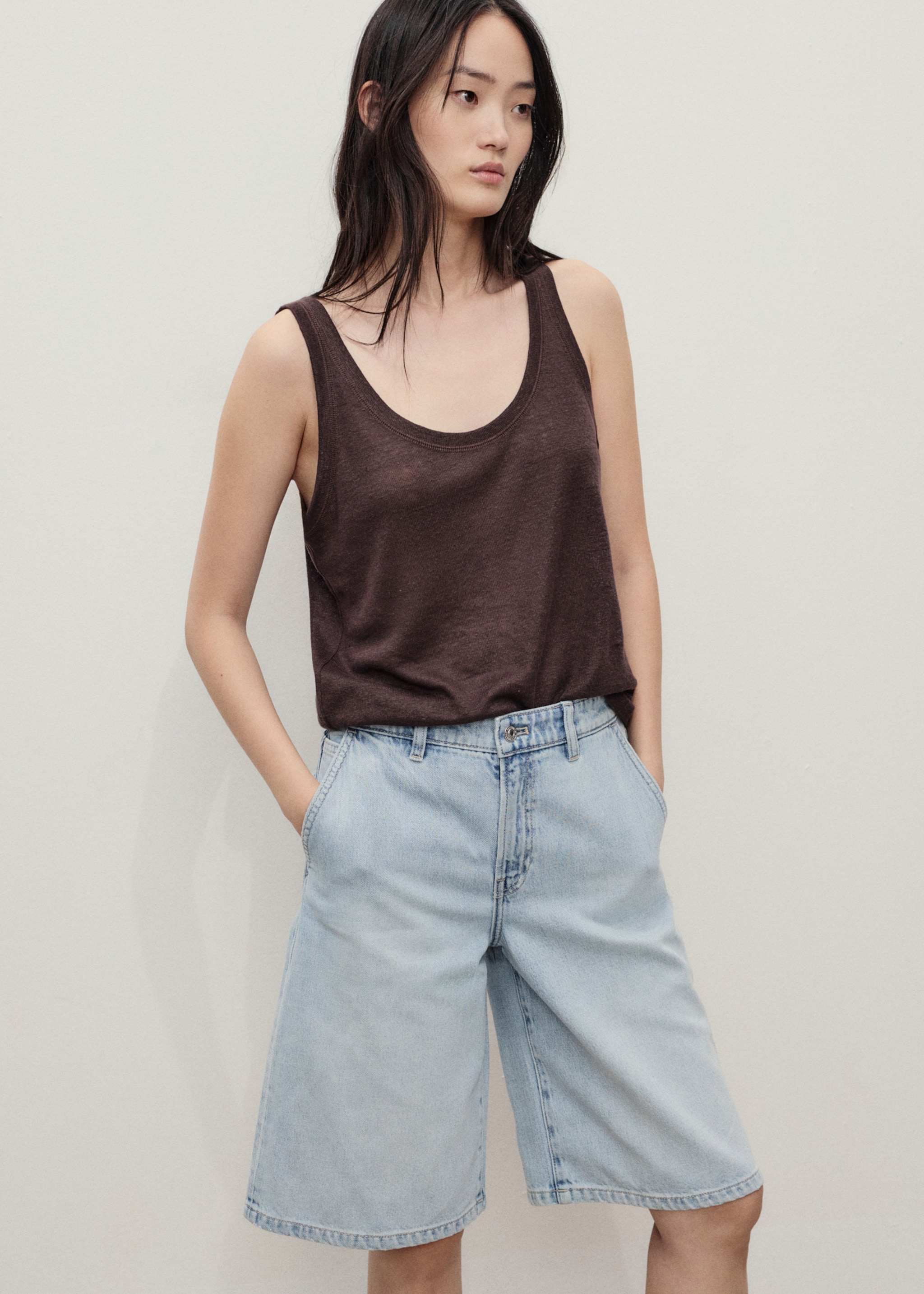 Straight-fit mid-rise denim jorts - Details of the article 1