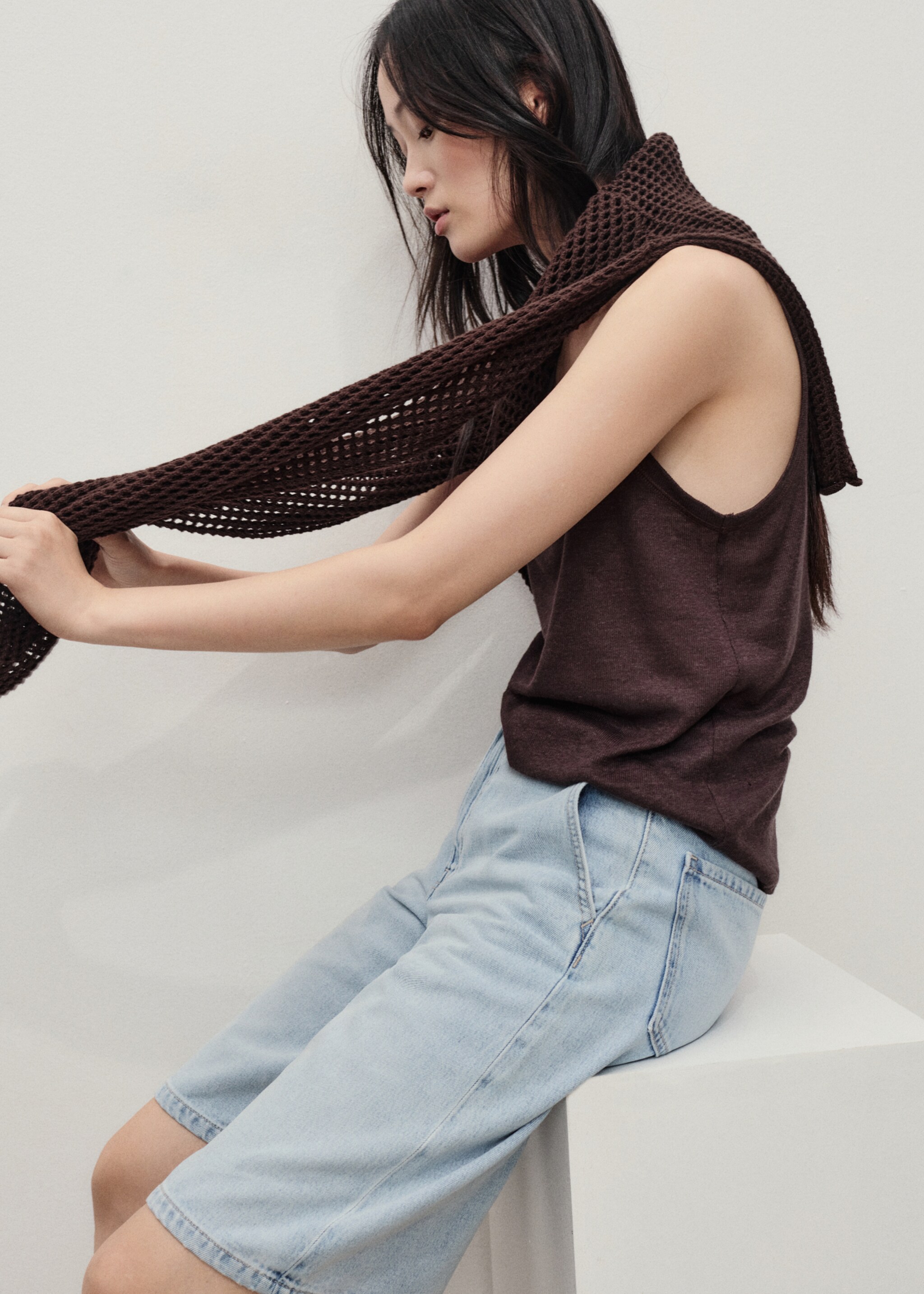 Straight-fit mid-rise denim jorts - Details of the article 2