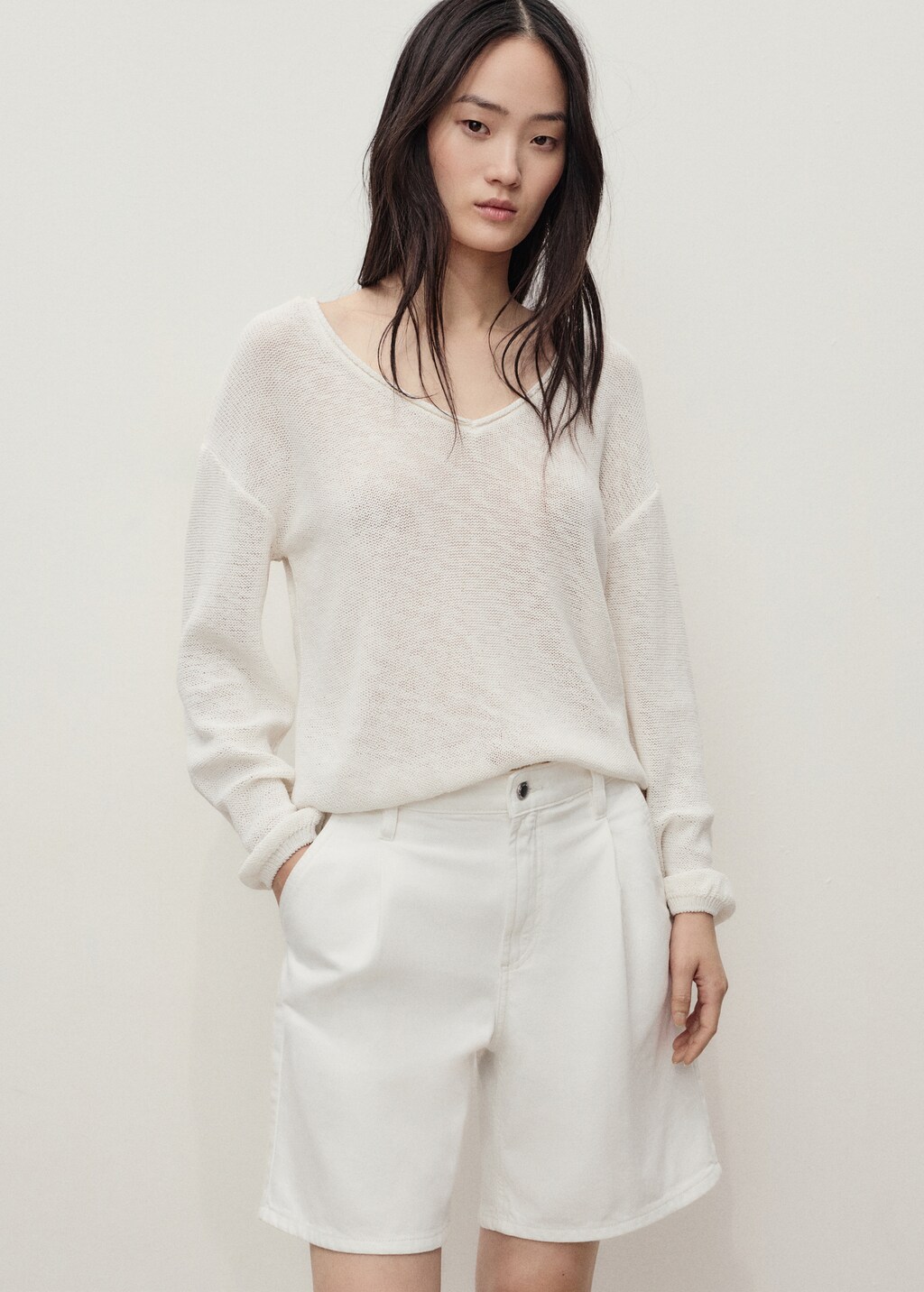 Mid-rise denim bermuda shorts with pleats - image 3