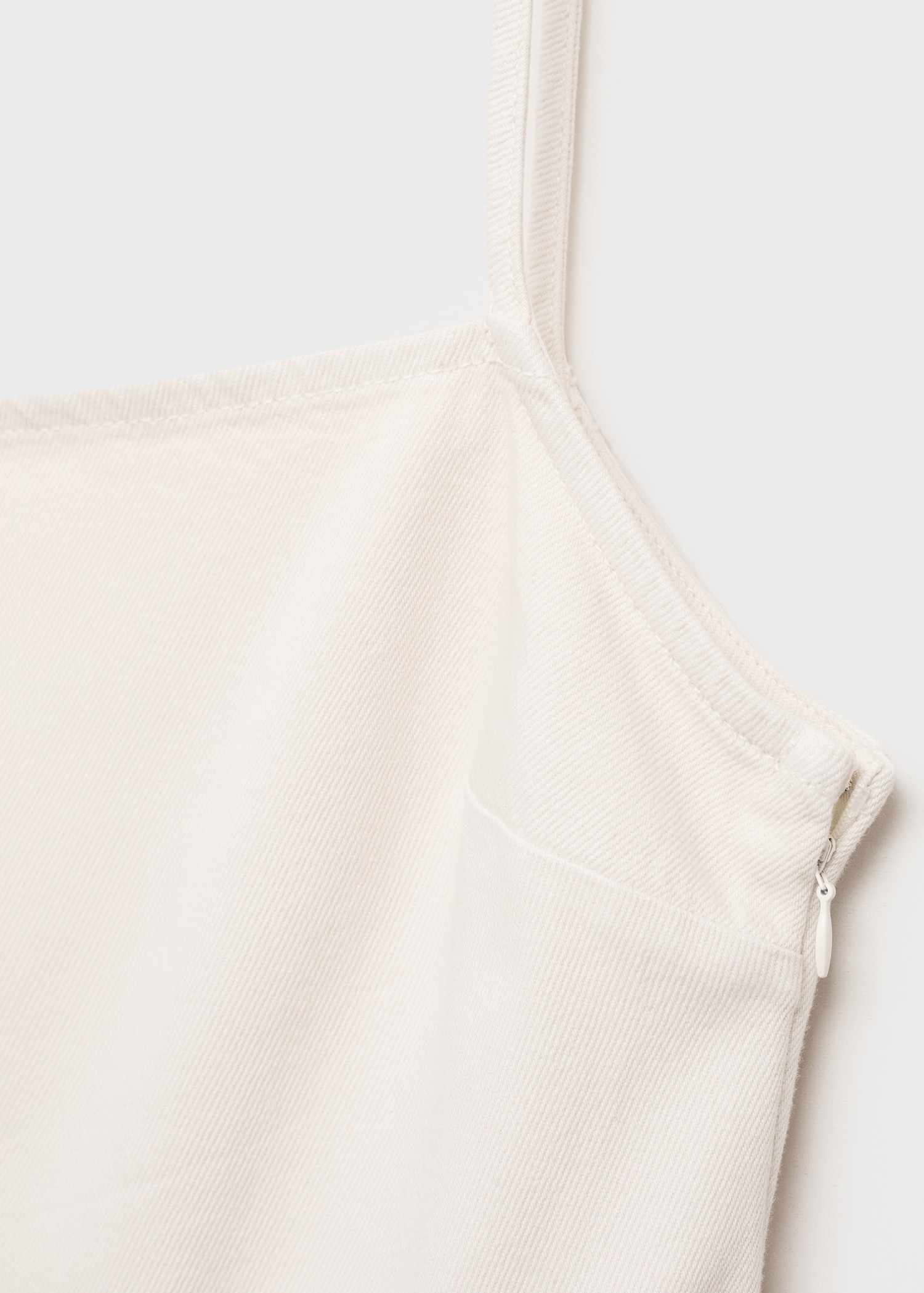 Short denim pinafore - Details of the article 0