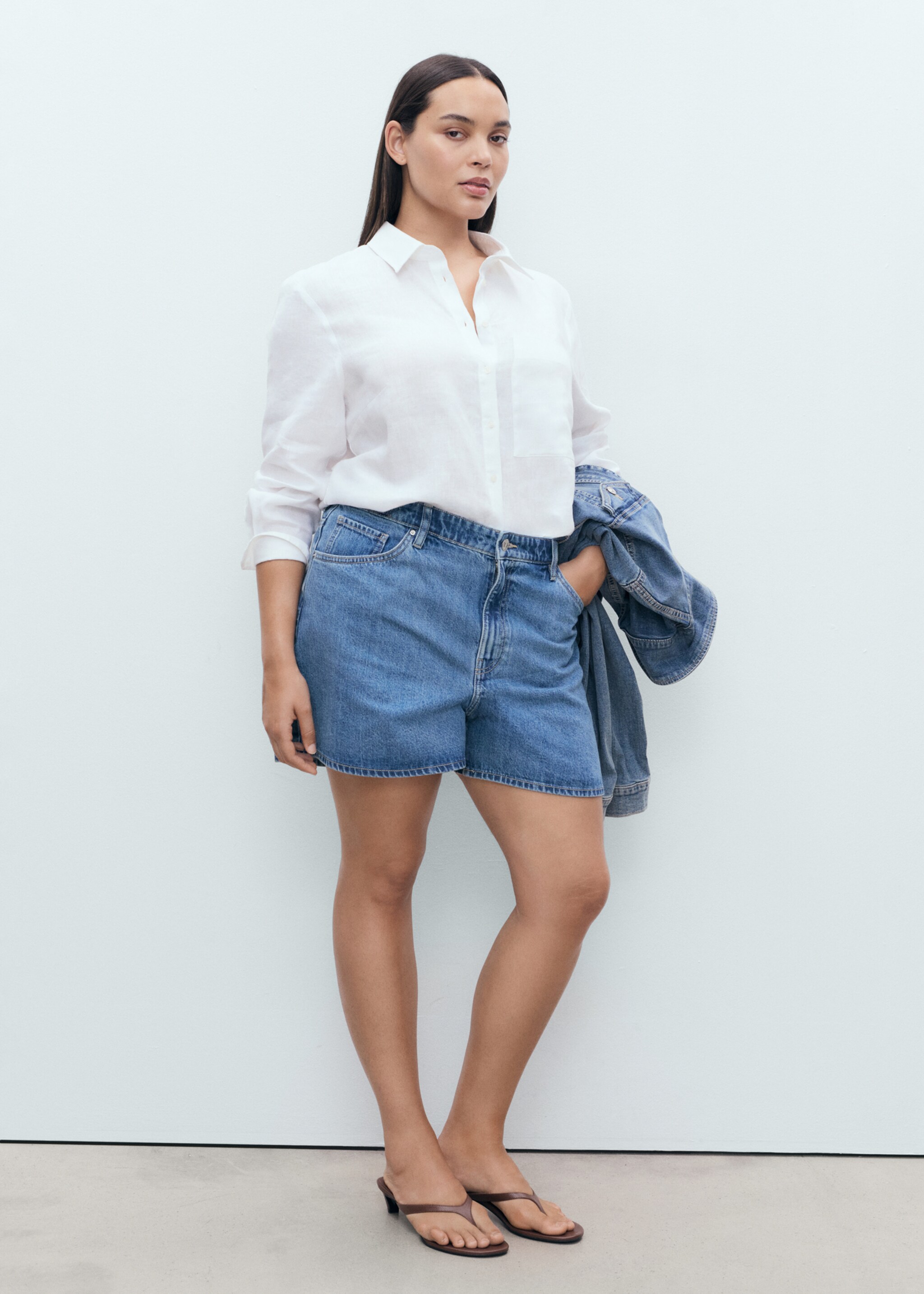 Gerade Denim-Shorts mit hohem Bund - Detail des Artikels 3