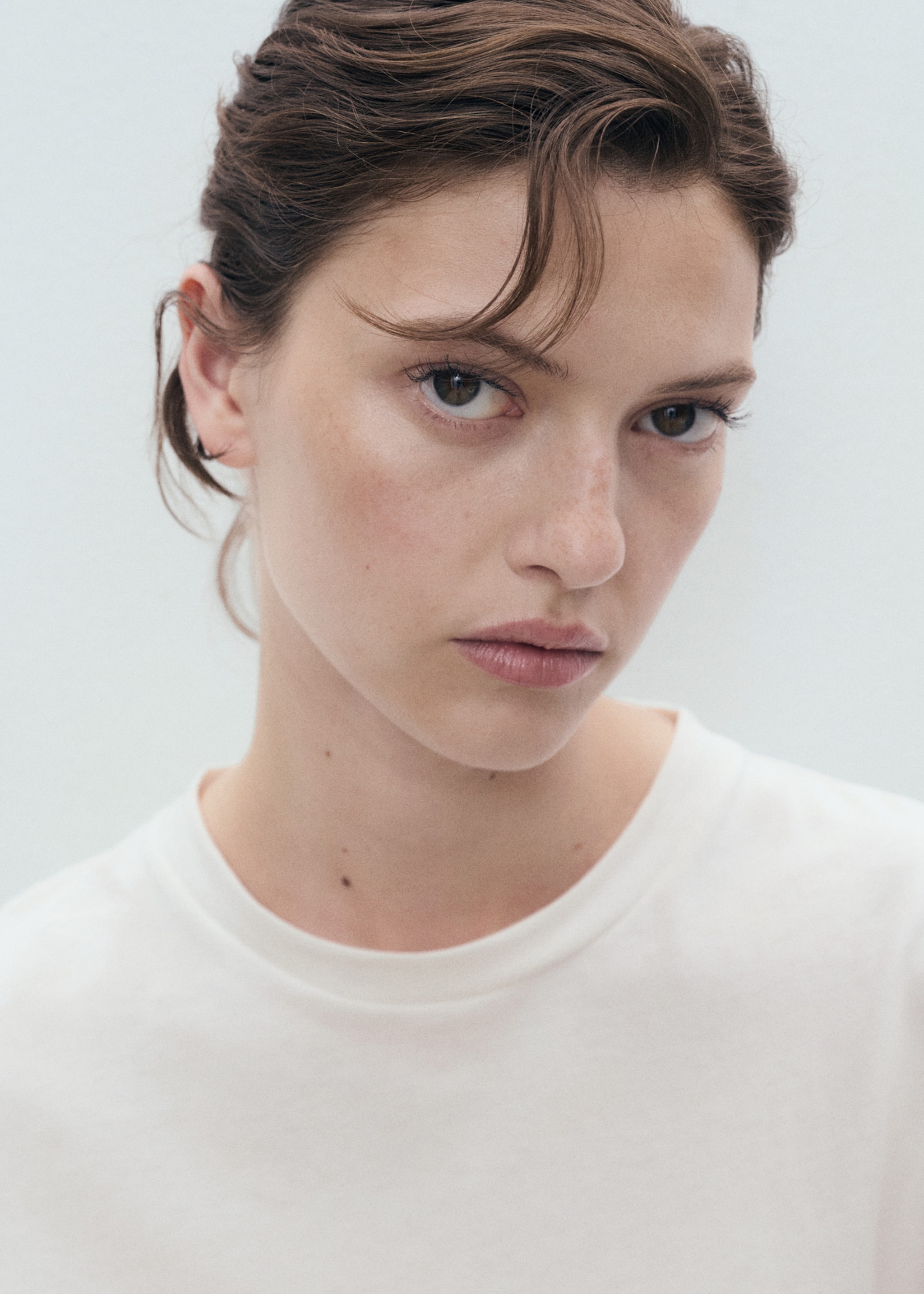 Embroidered ruffle t-shirt - Details of the article 1