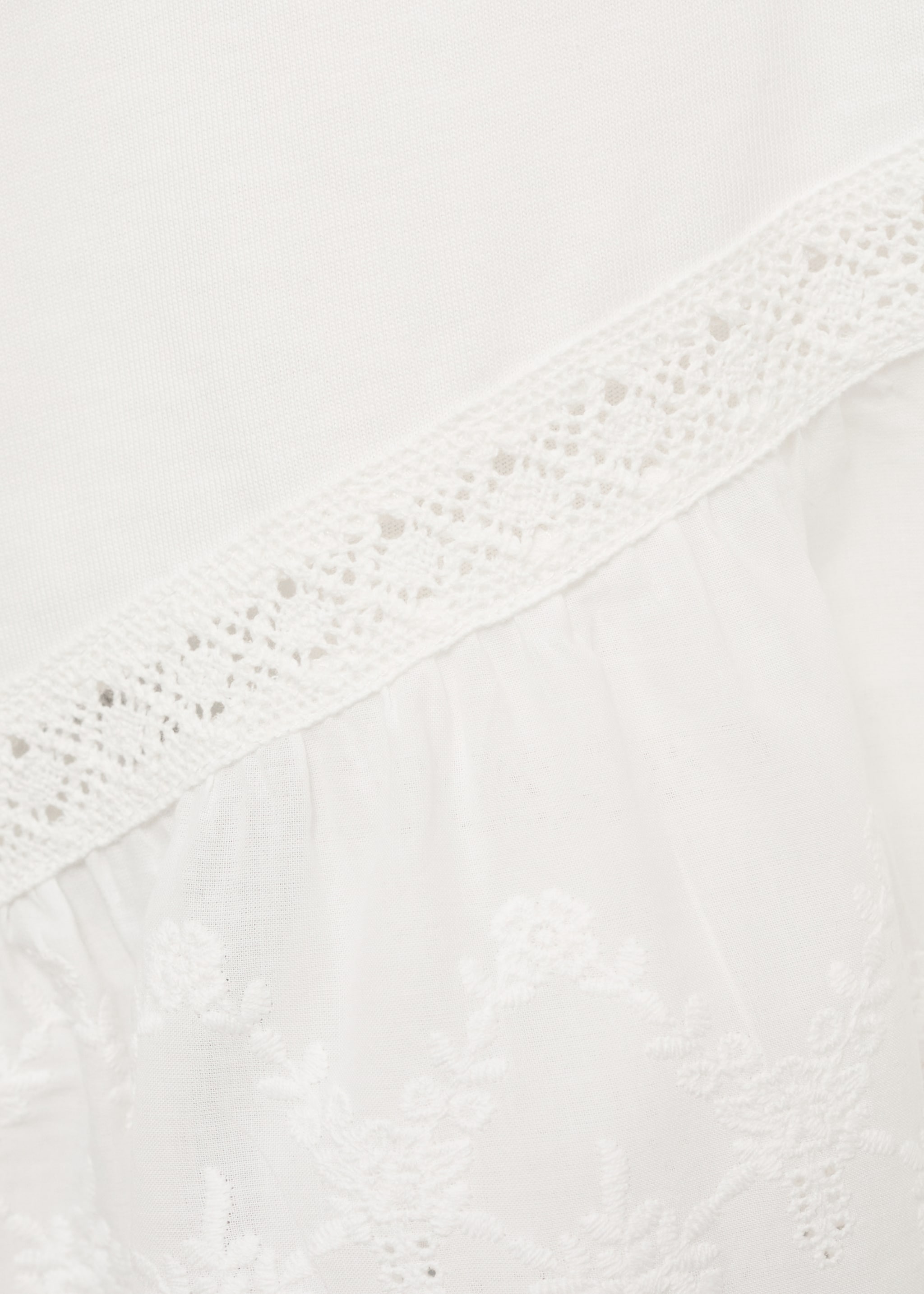 Embroidered ruffle t-shirt - Details of the article 8