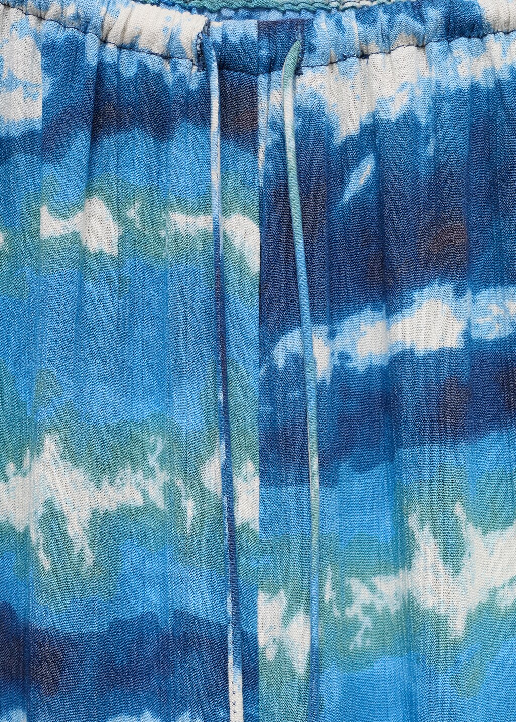 Pants with tie-dye print