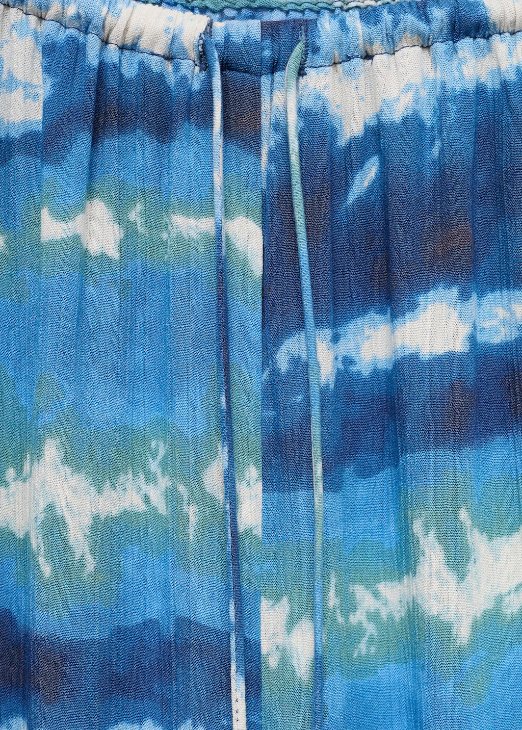 Pants with tie-dye print